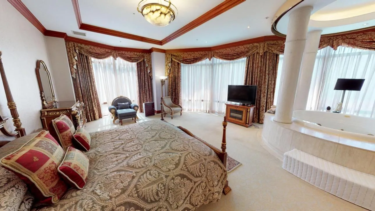 Bed in High1 Grand Hotel Main Tower