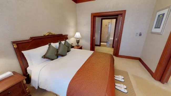 Bed in High1 Grand Hotel Main Tower