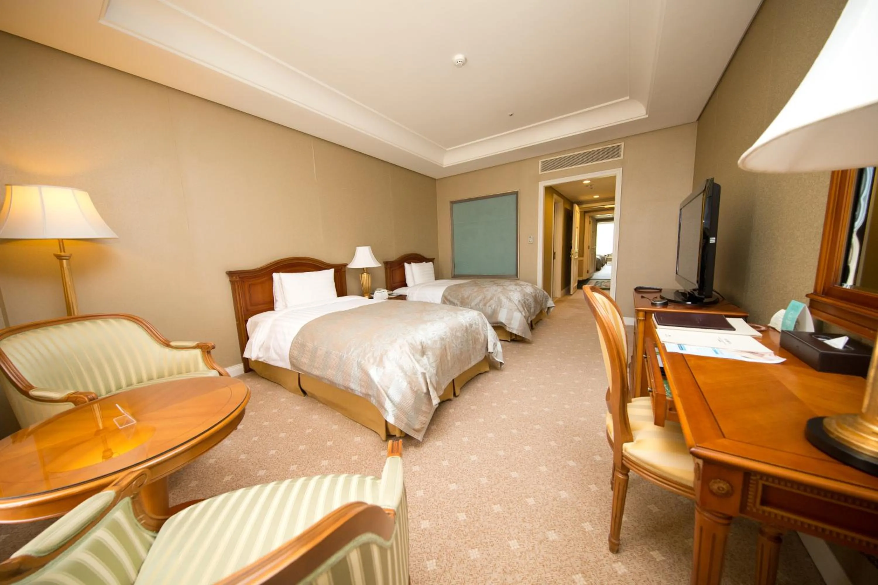 Bed in High1 Grand Hotel Main Tower