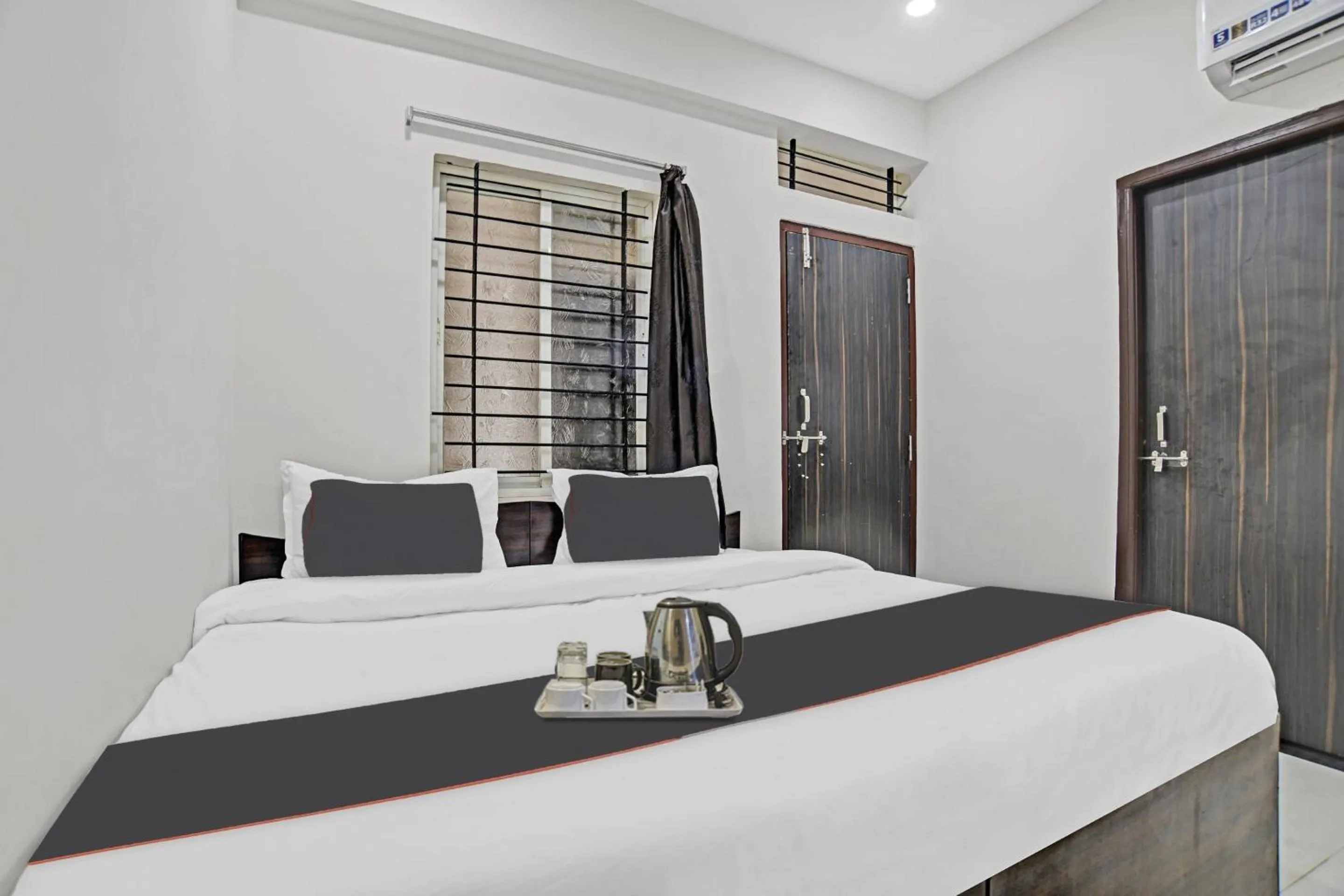 Lobby or reception, Bed in HOTEL DREAM PALACE