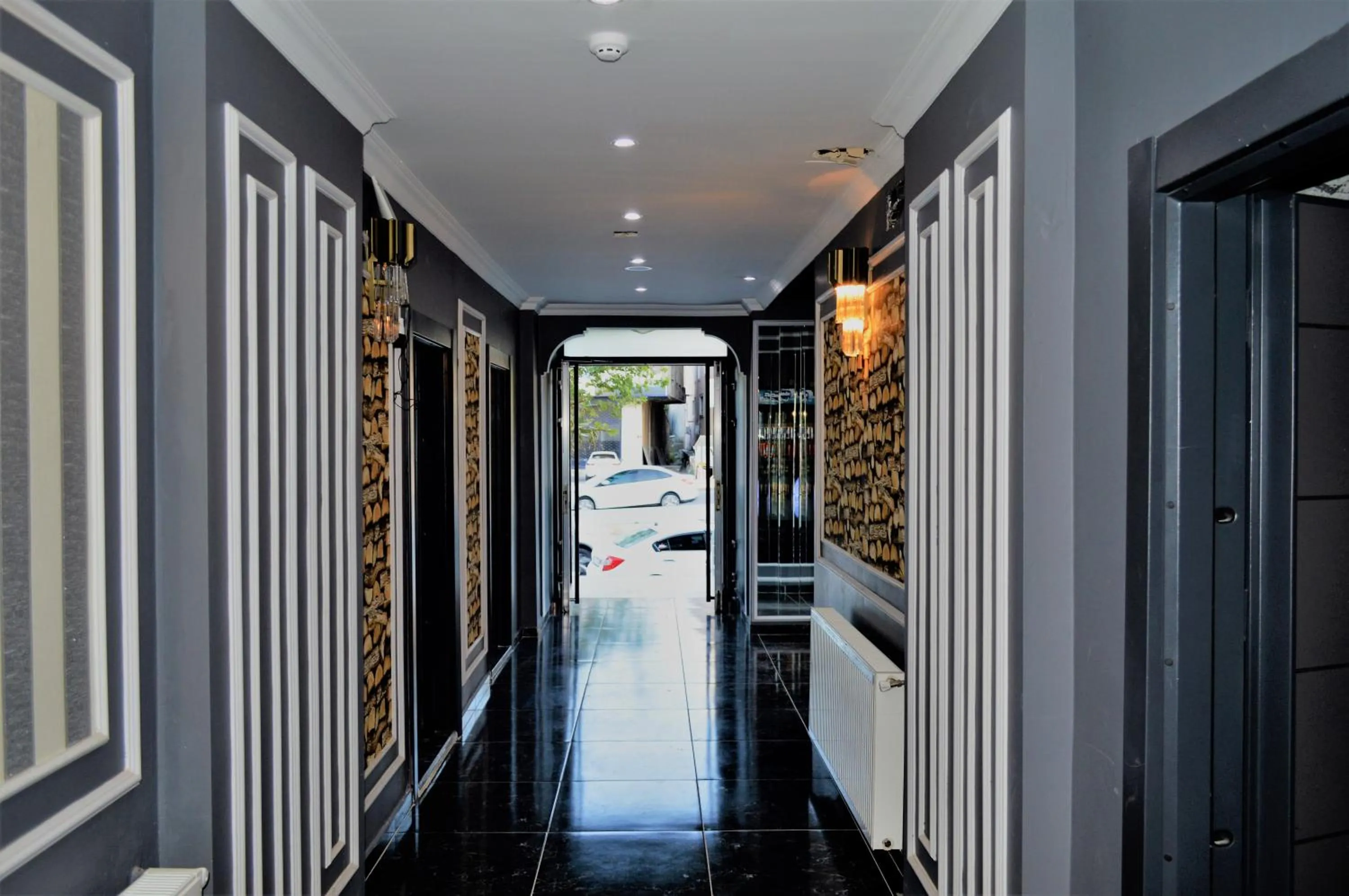 Facade/entrance in Vip Suit Otel