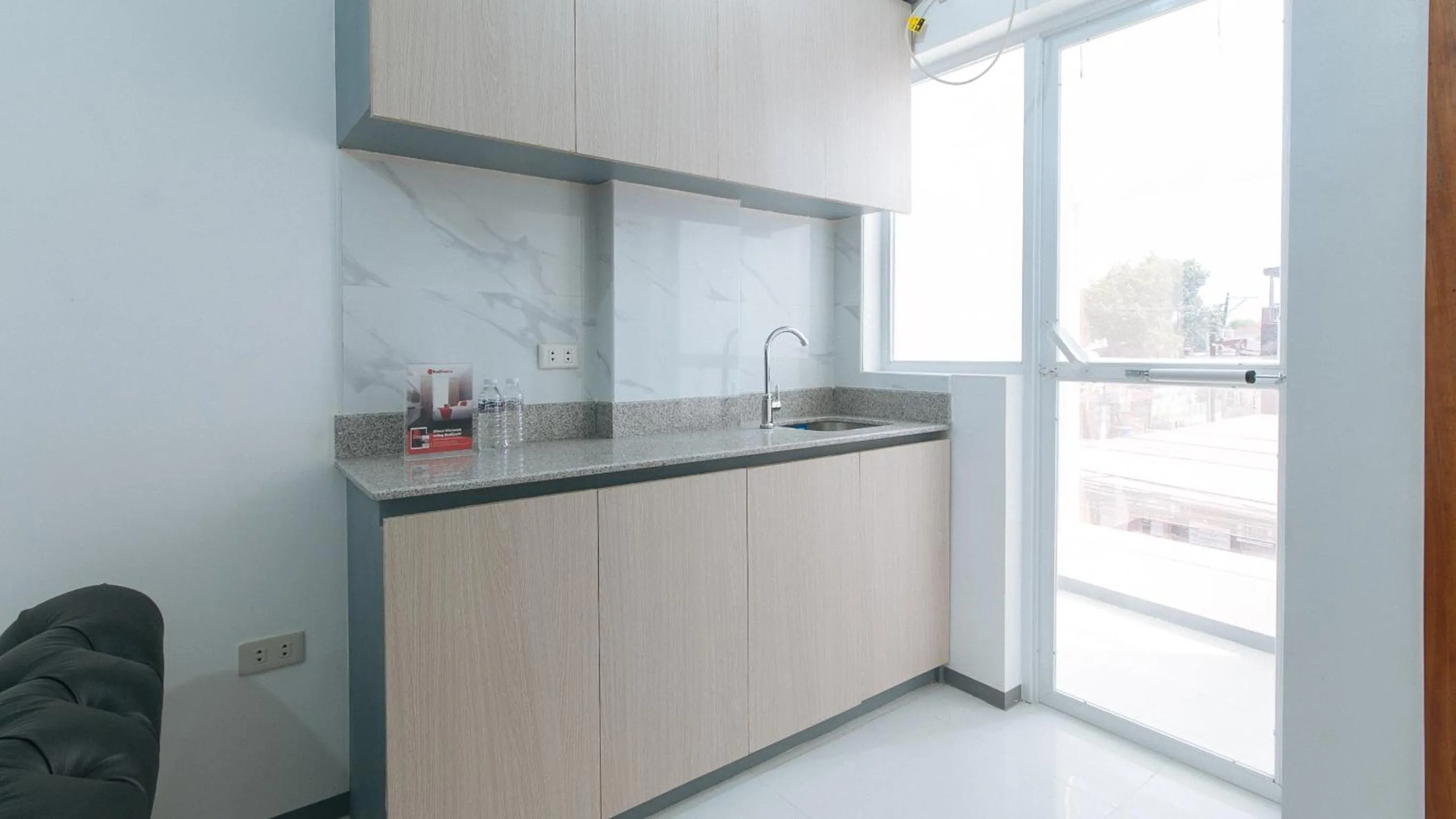 Kitchen or kitchenette in RedDoorz @ St. Catherine Residences Olongapo City