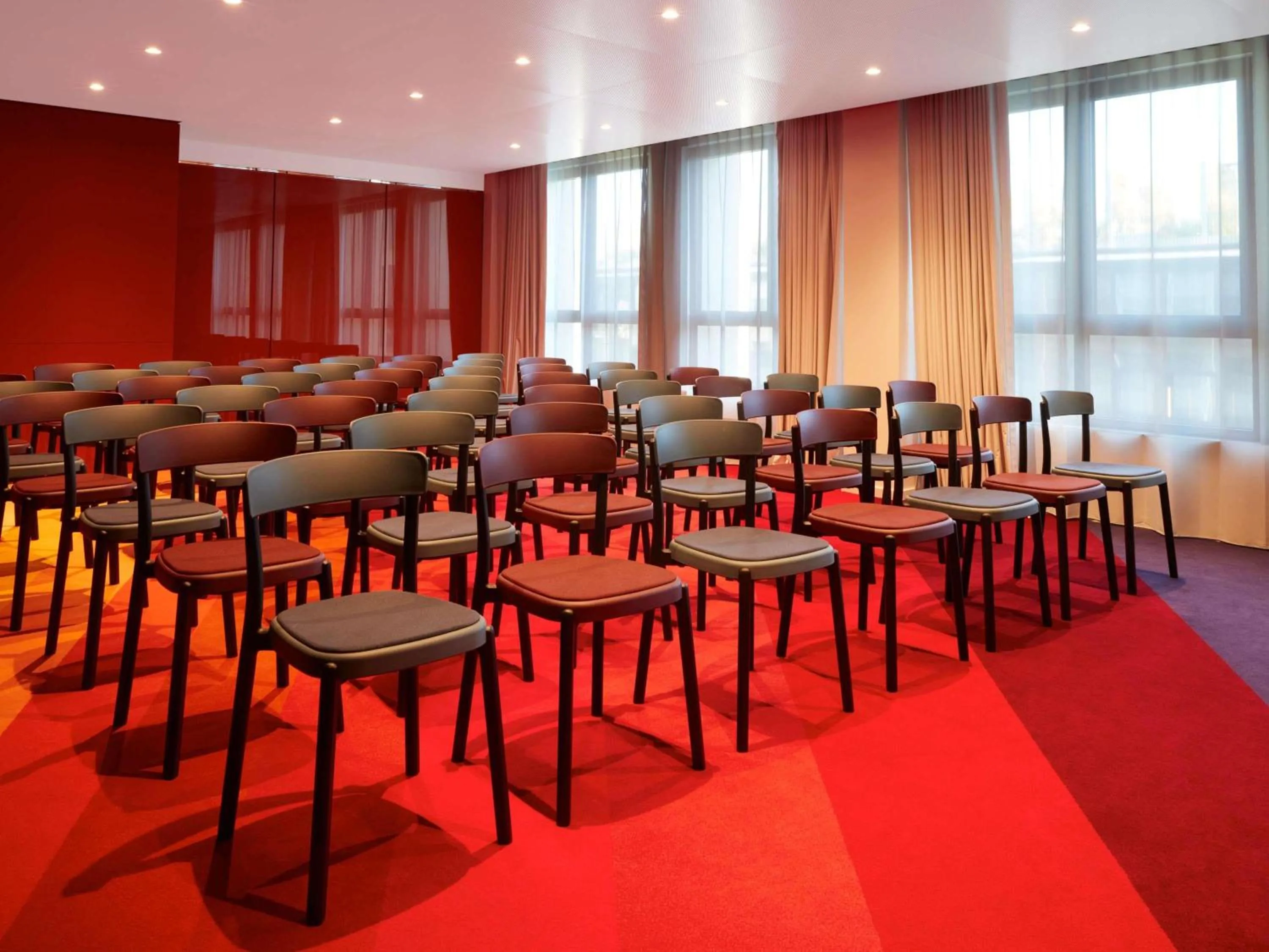 Meeting/conference room in SO/ Paris Hotel