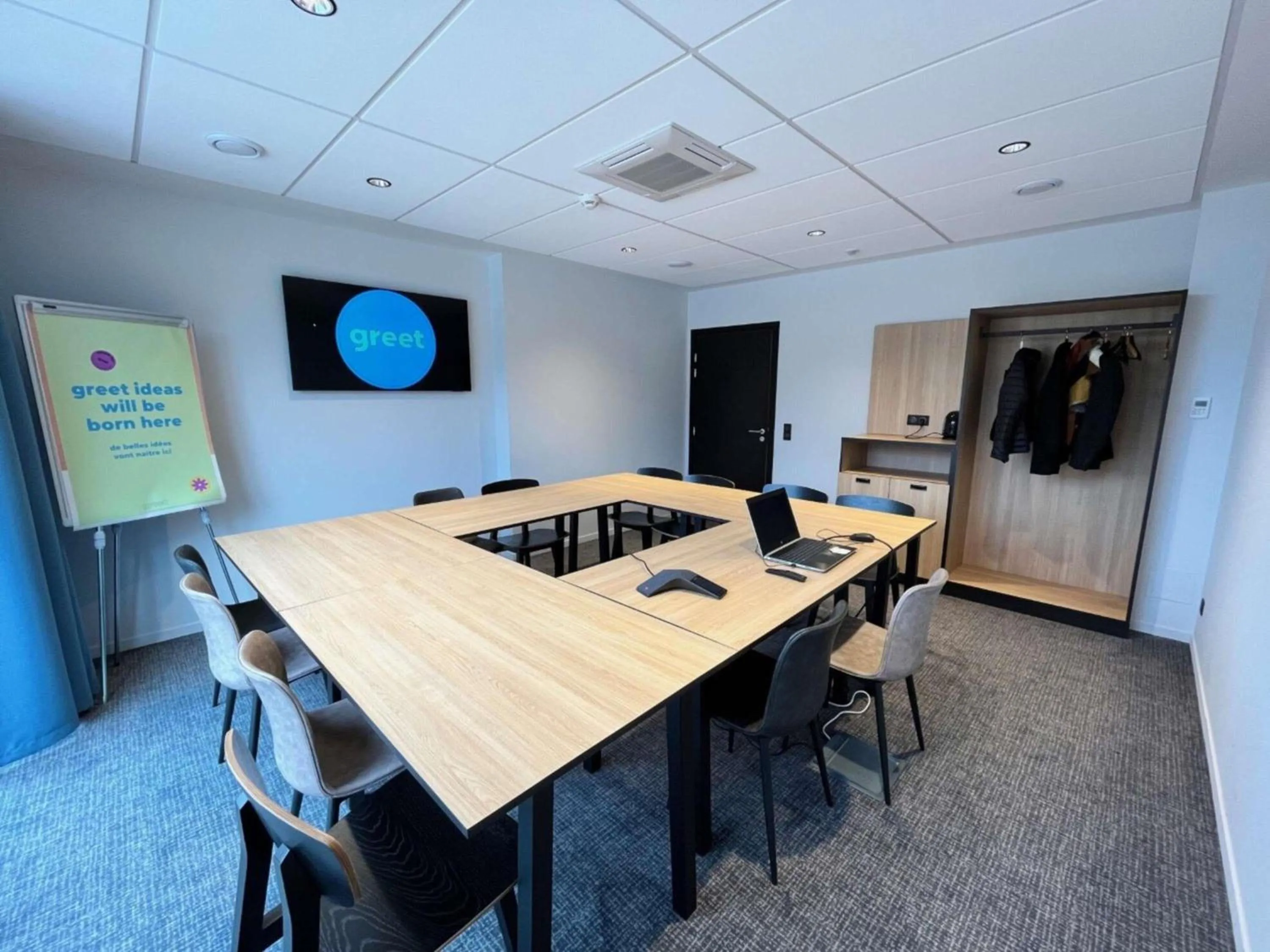 Meeting/conference room in Greet Hôtel Orthez Bearn