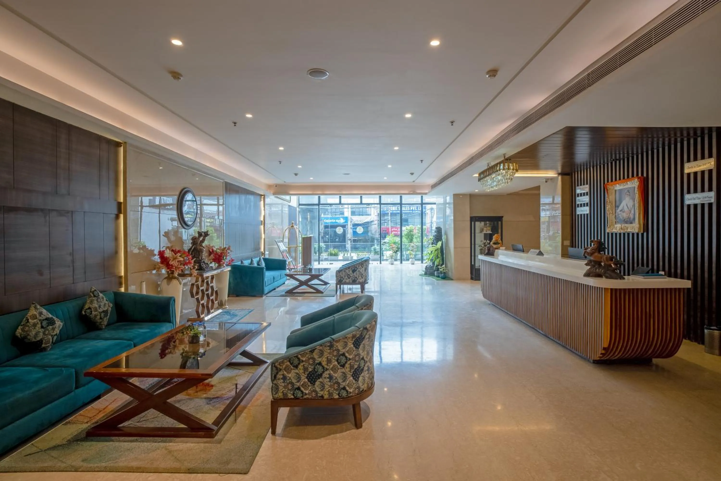 Lobby or reception in SANDOZ Pribson Hotel near Golden Temple