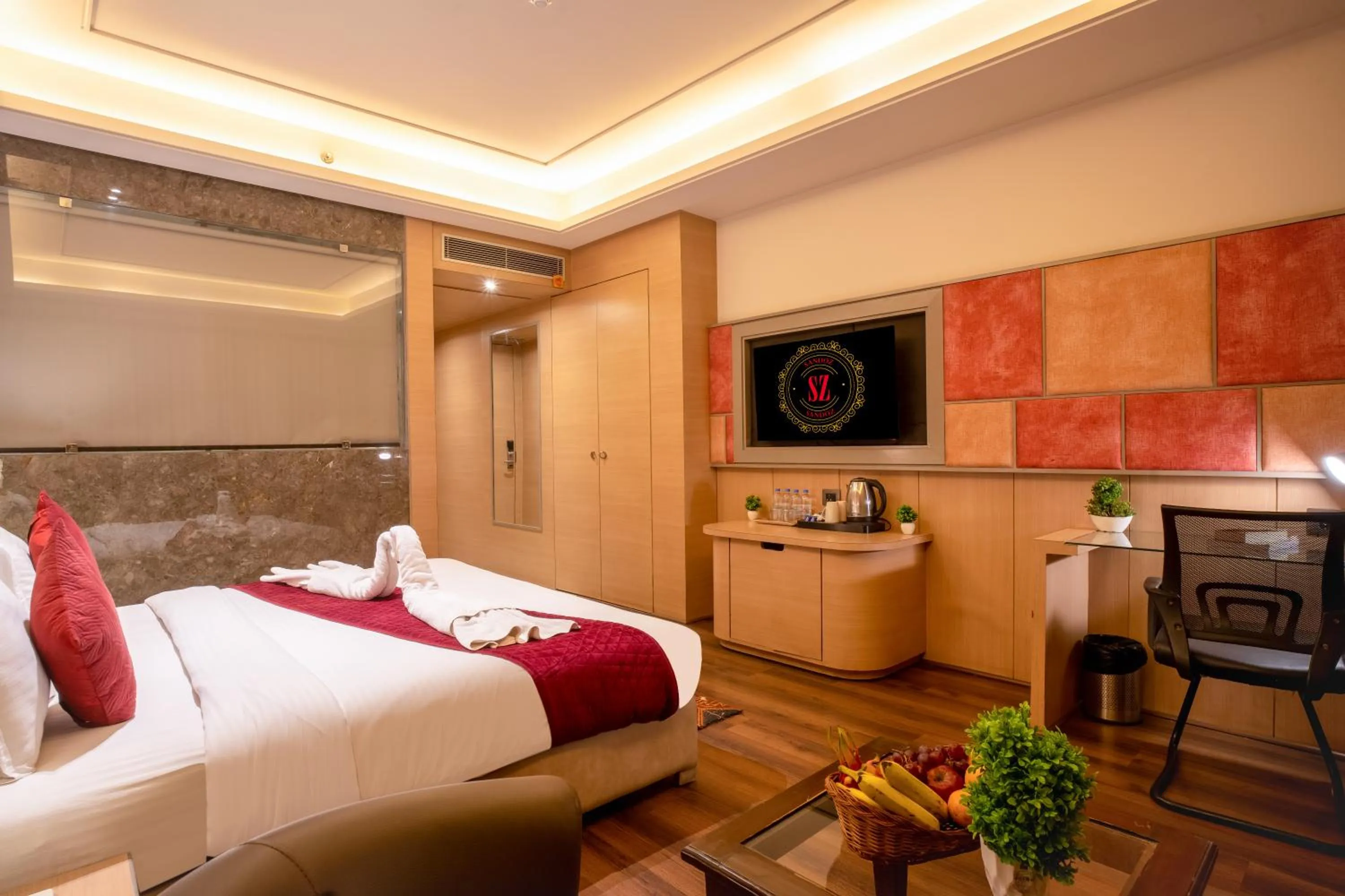 Bedroom, Bed in SANDOZ Pribson Hotel near Golden Temple