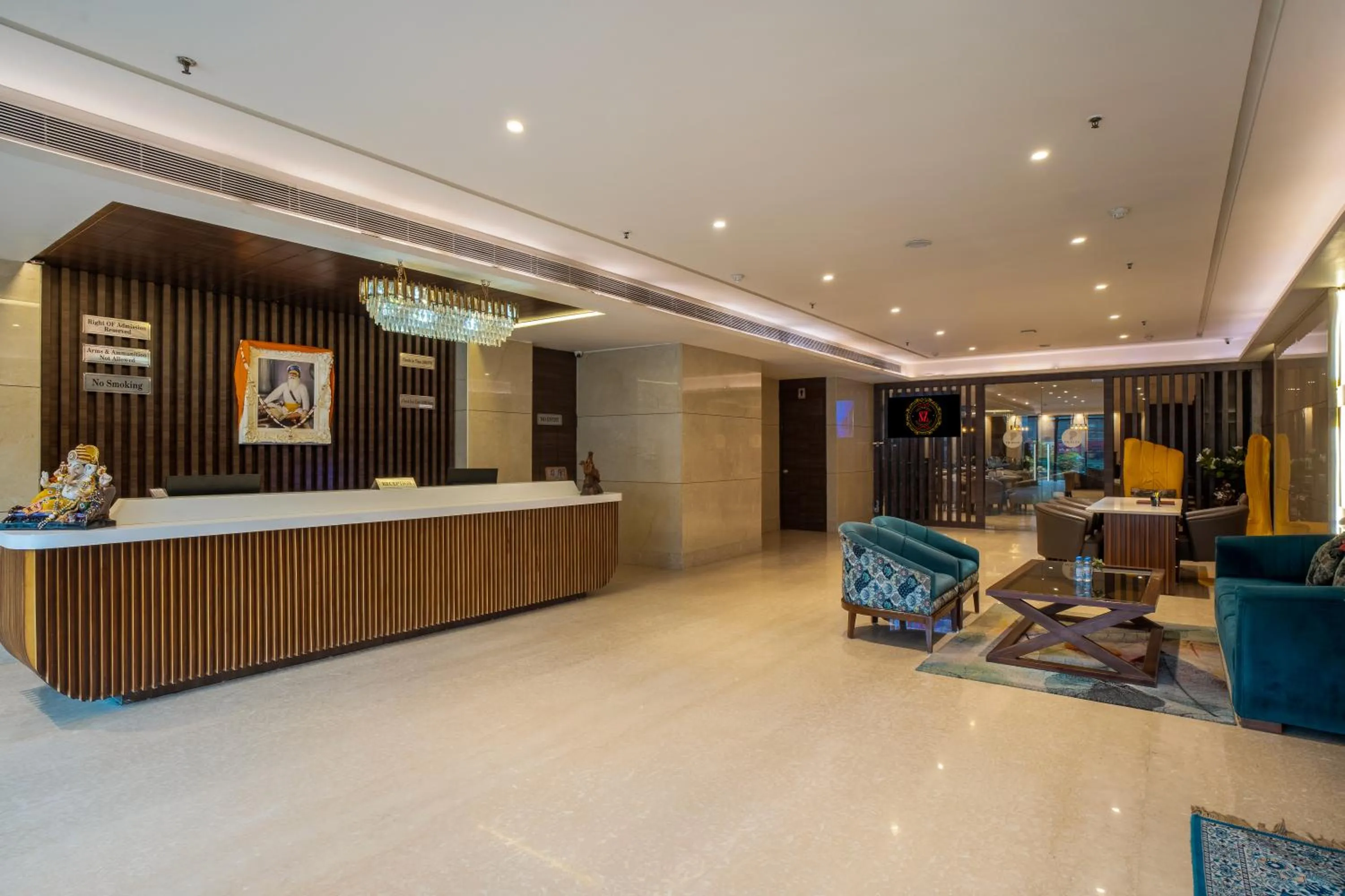 SANDOZ Pribson Hotel near Golden Temple