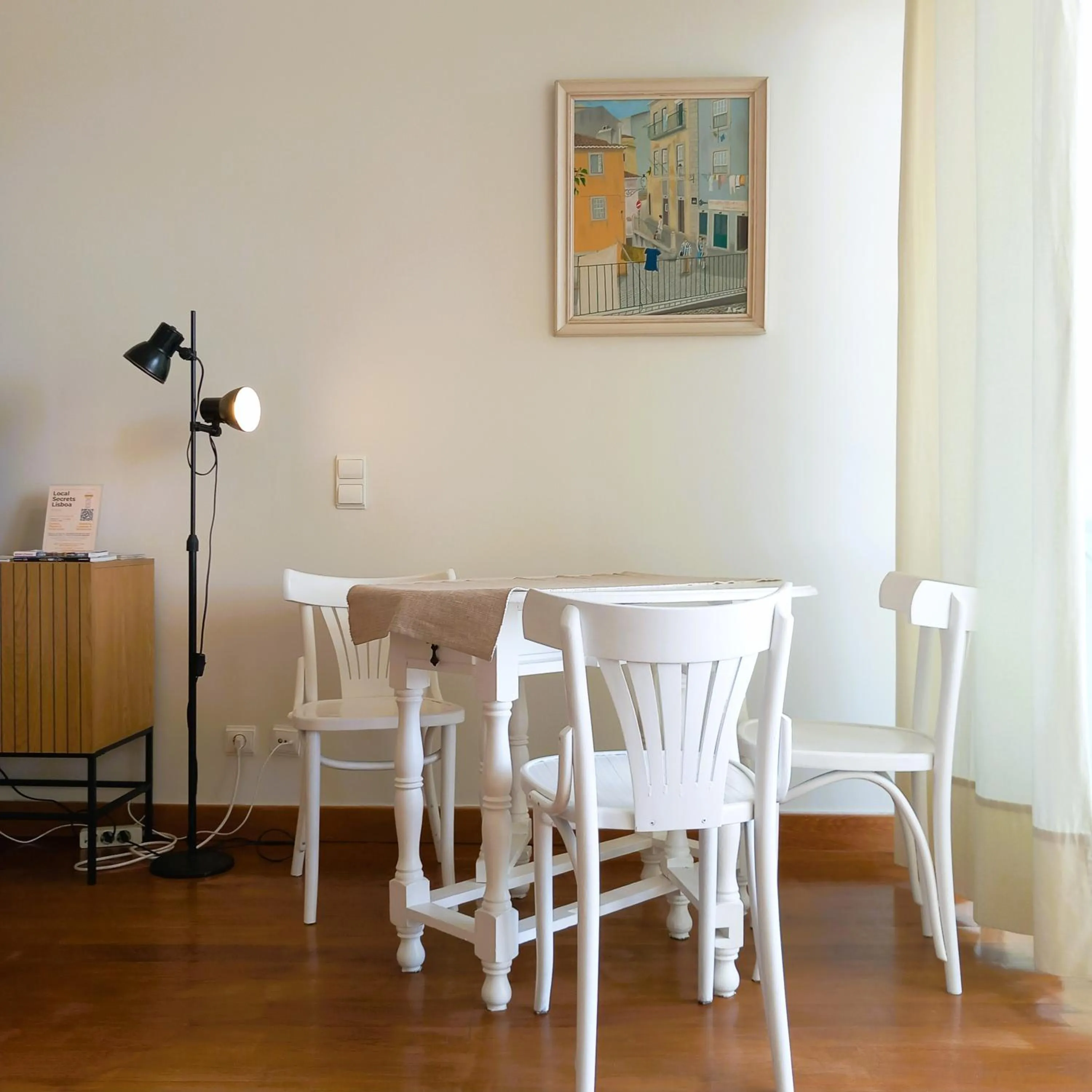 Day in Rent4Rest Estoril Beachfront Apartments