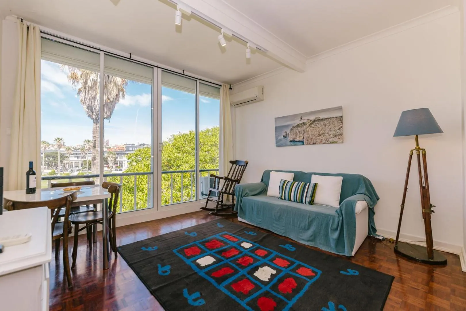 Living room in Rent4Rest Estoril Beachfront Apartments