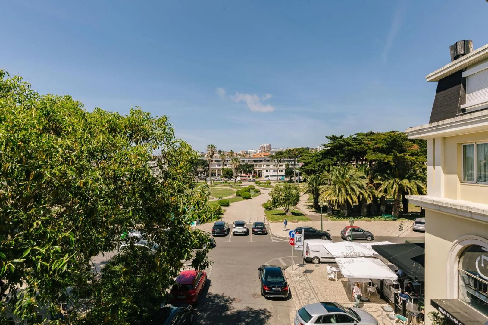 Property building in Rent4Rest Estoril Beachfront Apartments