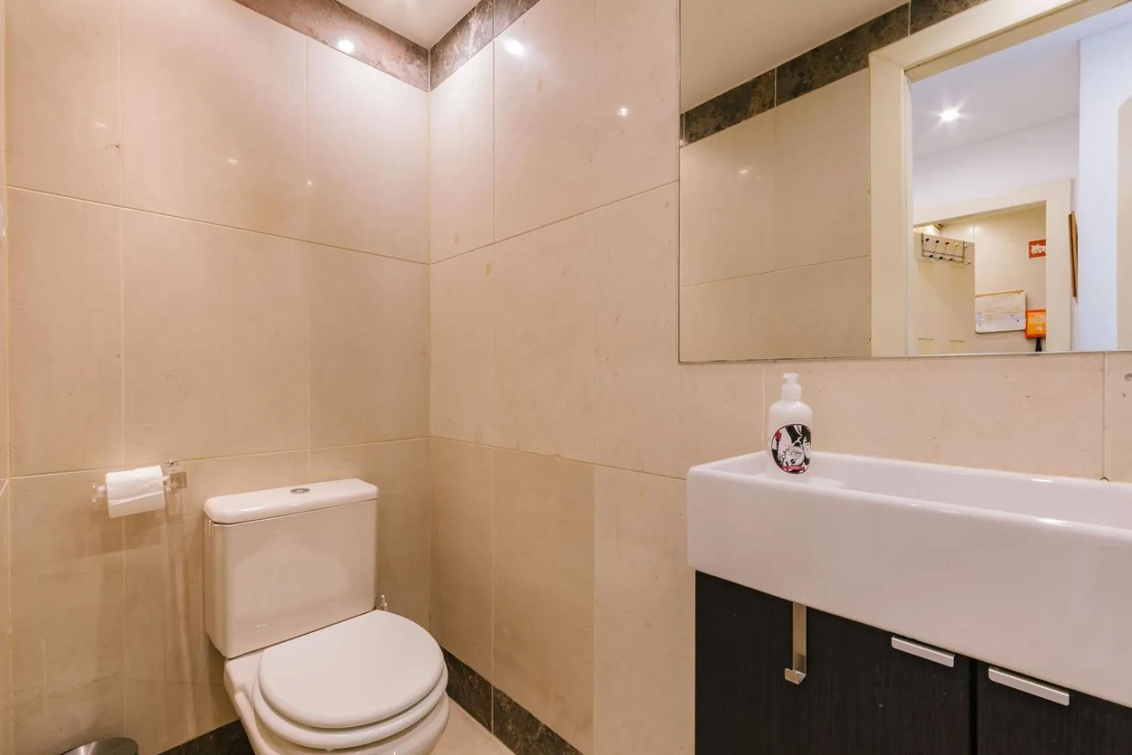 Shower in Rent4Rest Estoril Beachfront Apartments