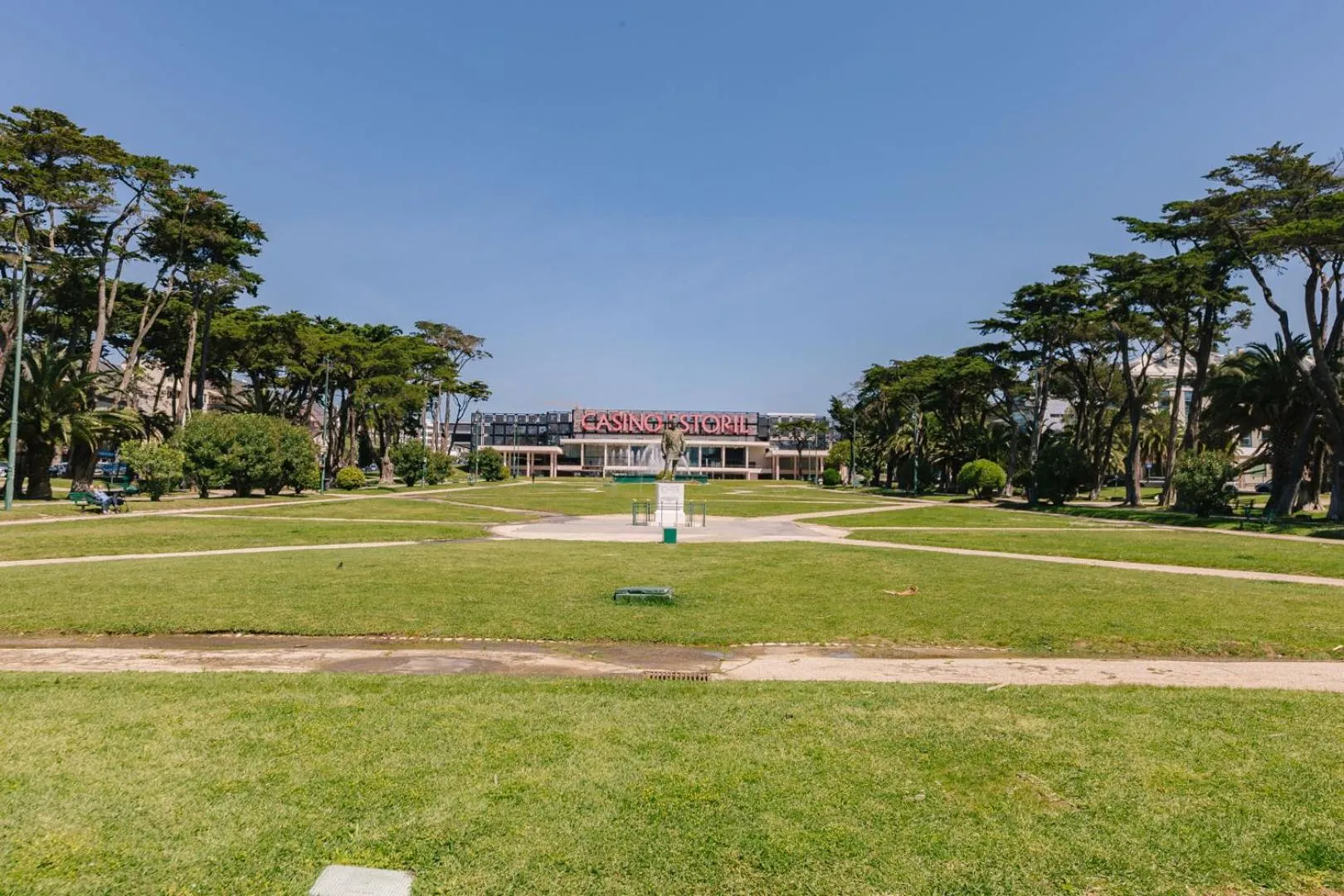 Nearby landmark in Rent4Rest Estoril Beachfront Apartments