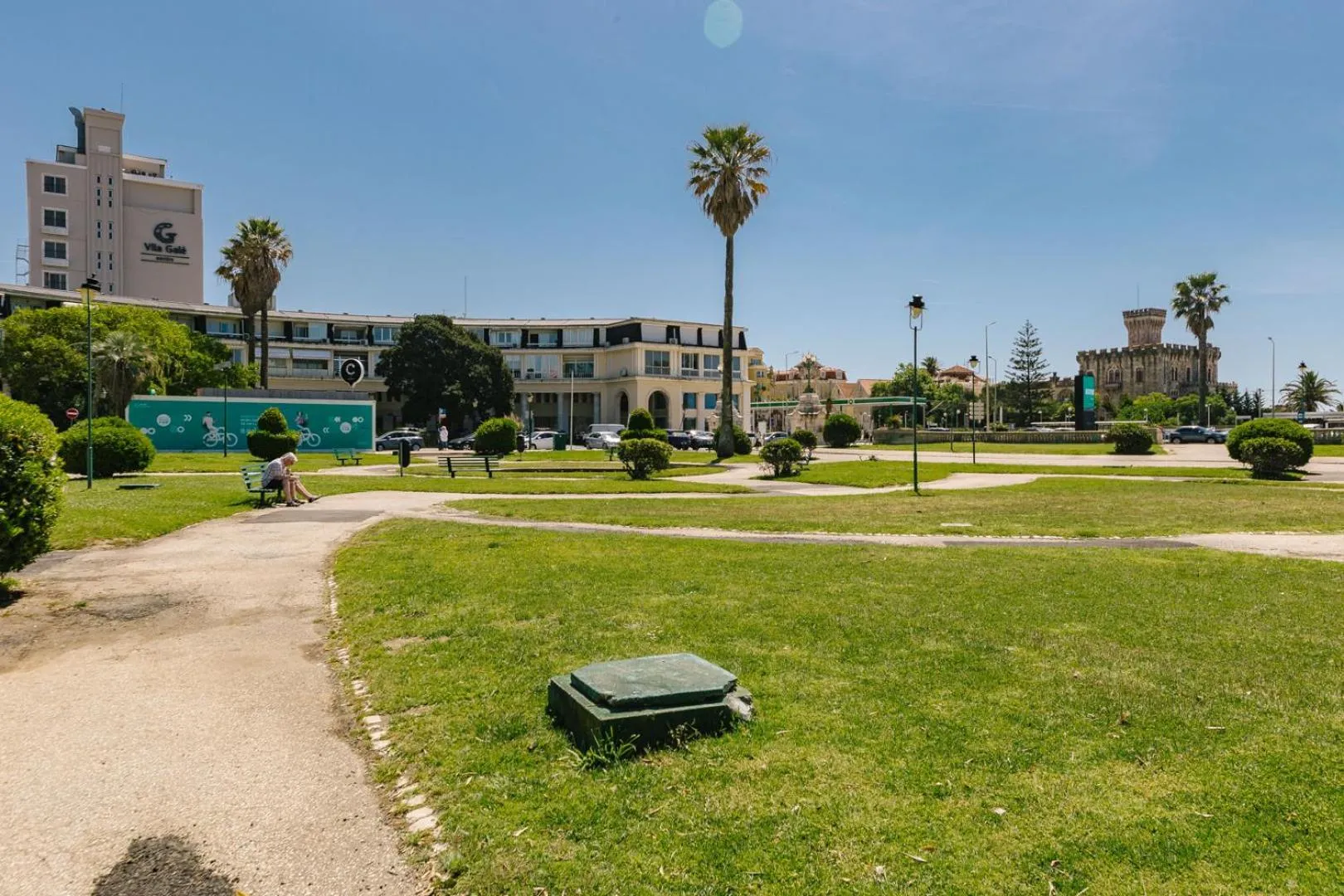 Off site in Rent4Rest Estoril Beachfront Apartments