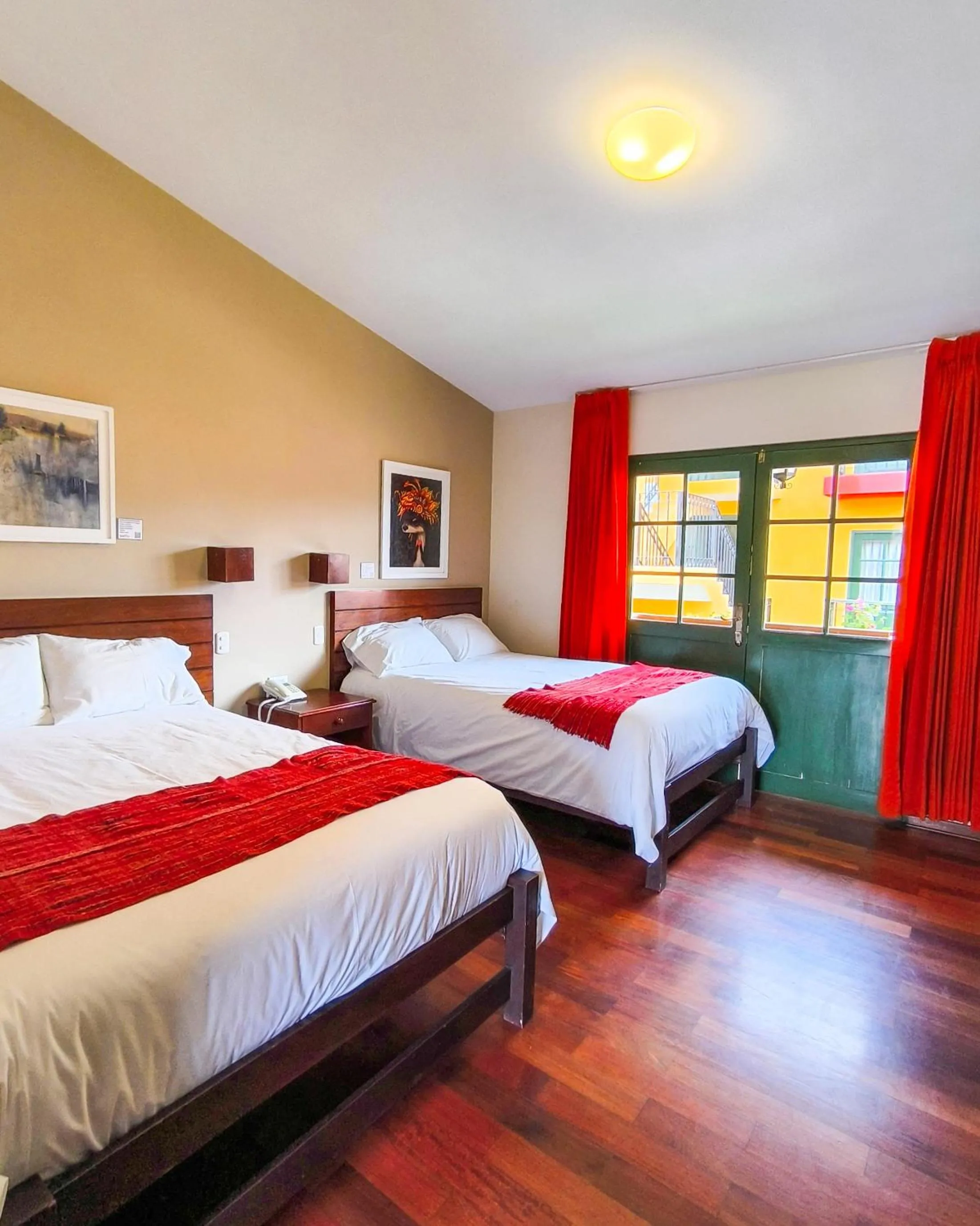 Bedroom, Bed in Hotel Tartar