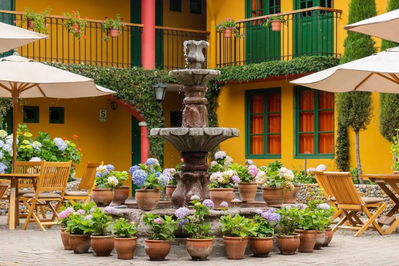 Patio in Hotel Tartar