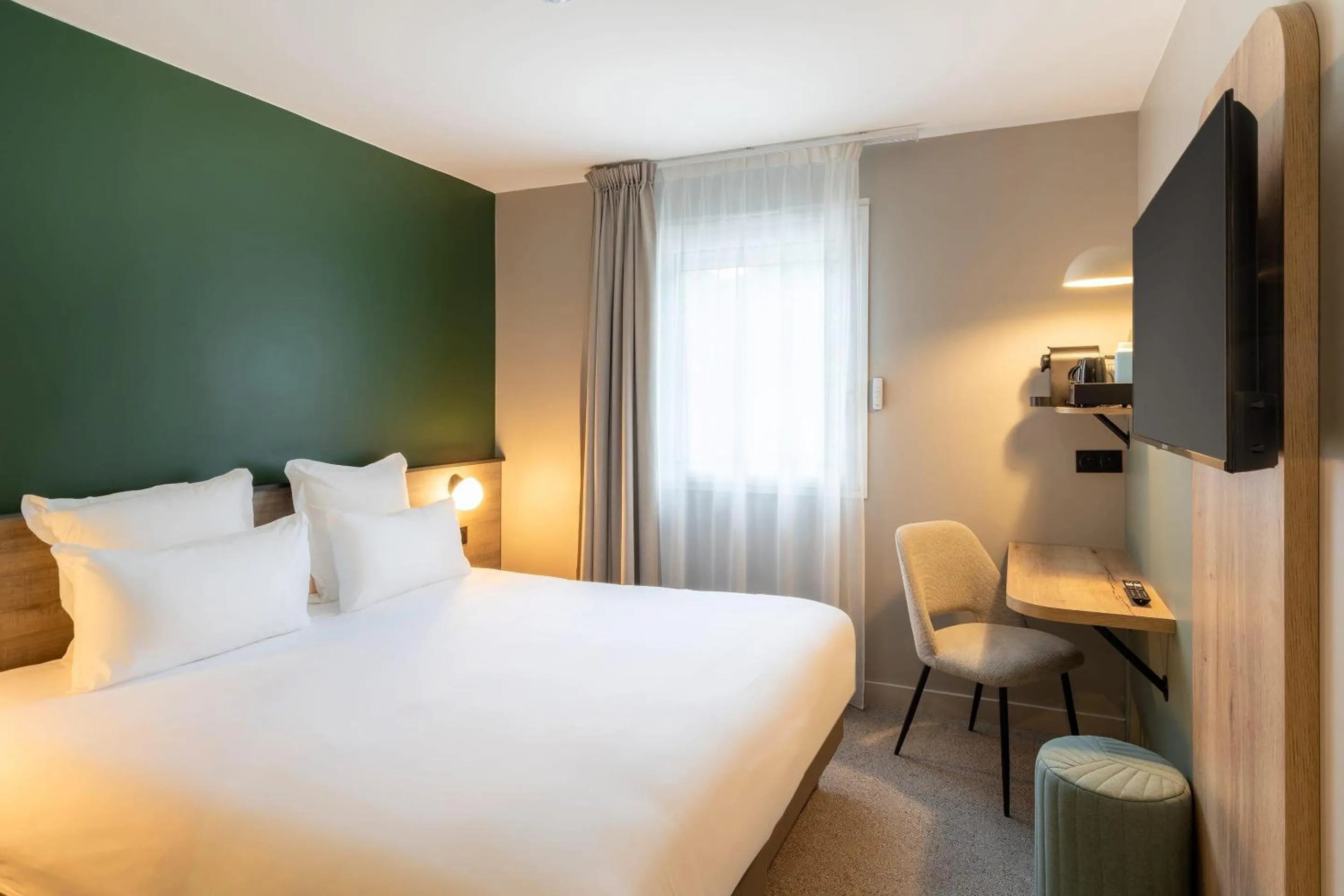 Bed in Sure Hotel by Best Western Tours Sud