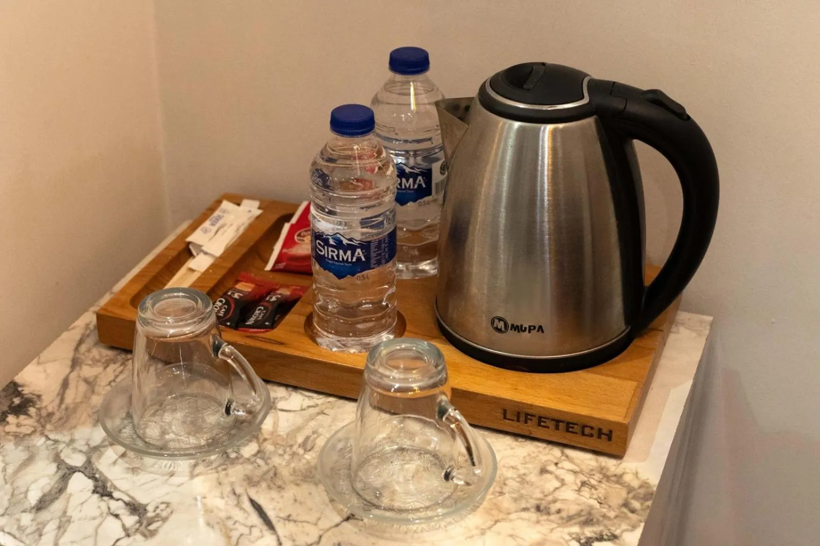 Coffee/tea facilities in REN PLUS SUITES
