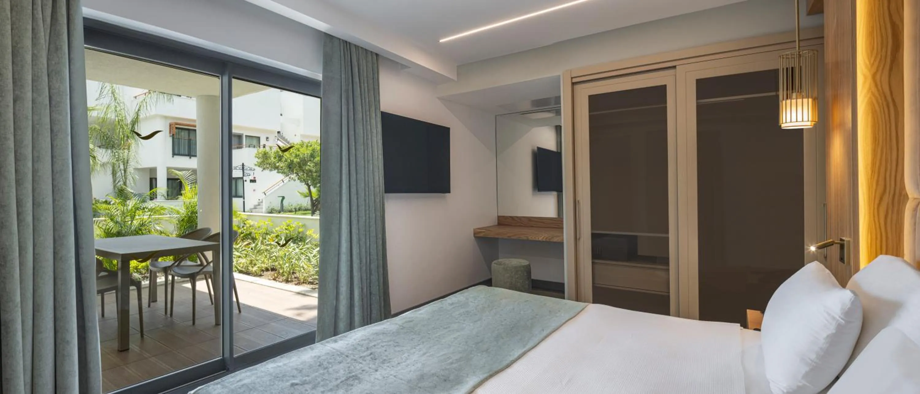 Bed in Mövenpick Resort Antalya Tekirova - Ultra All Inclusive