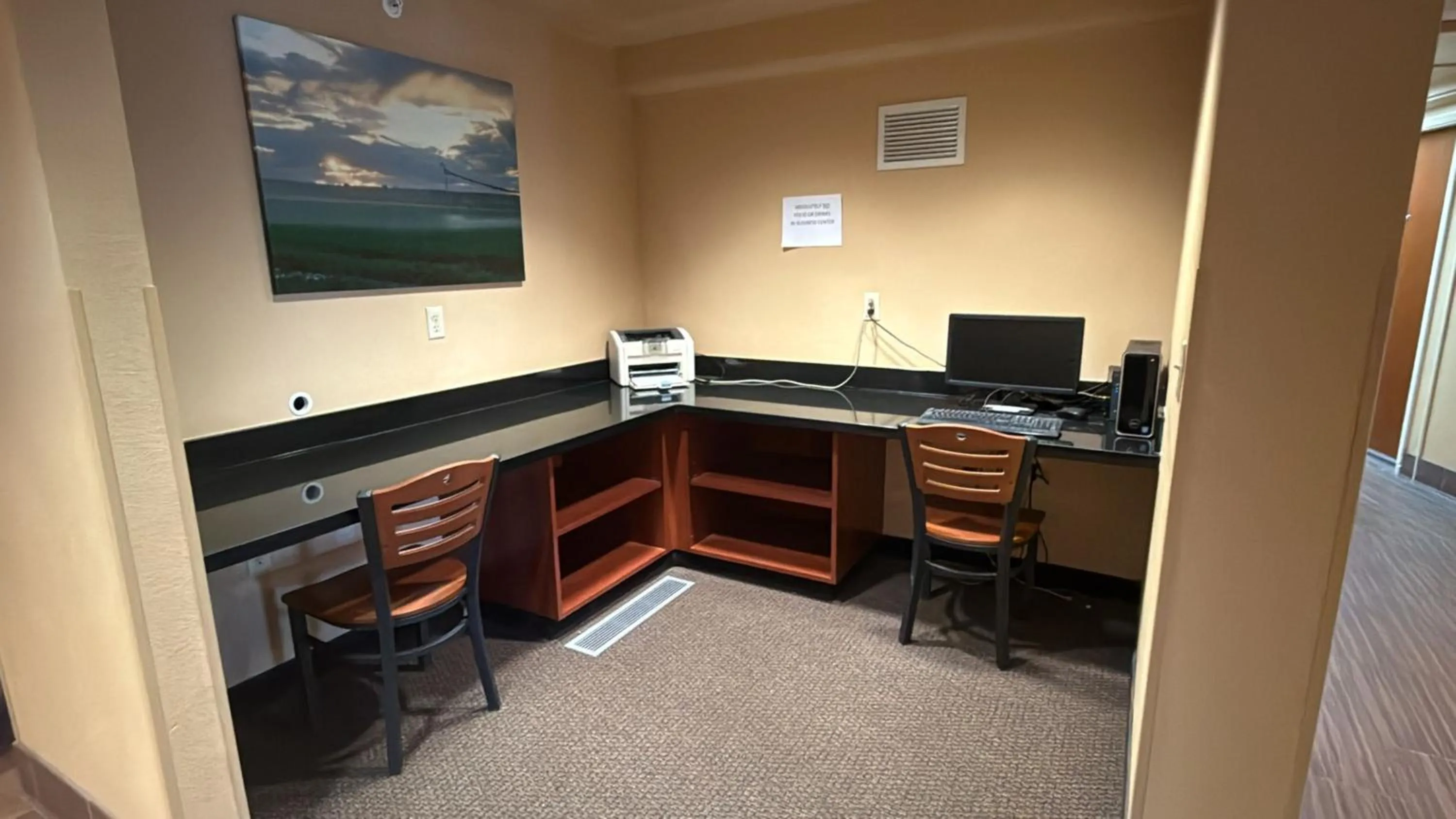 Business facilities in Richland Inn and Suites