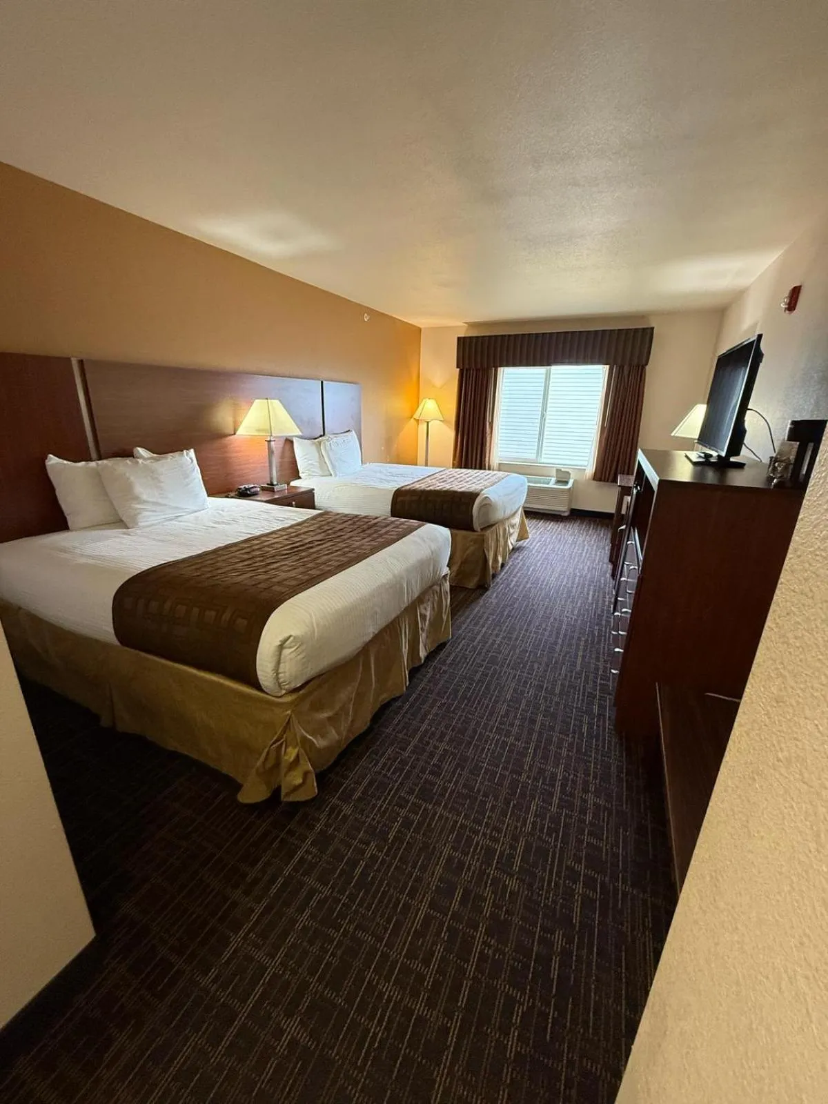 Photo of the whole room in Richland Inn and Suites