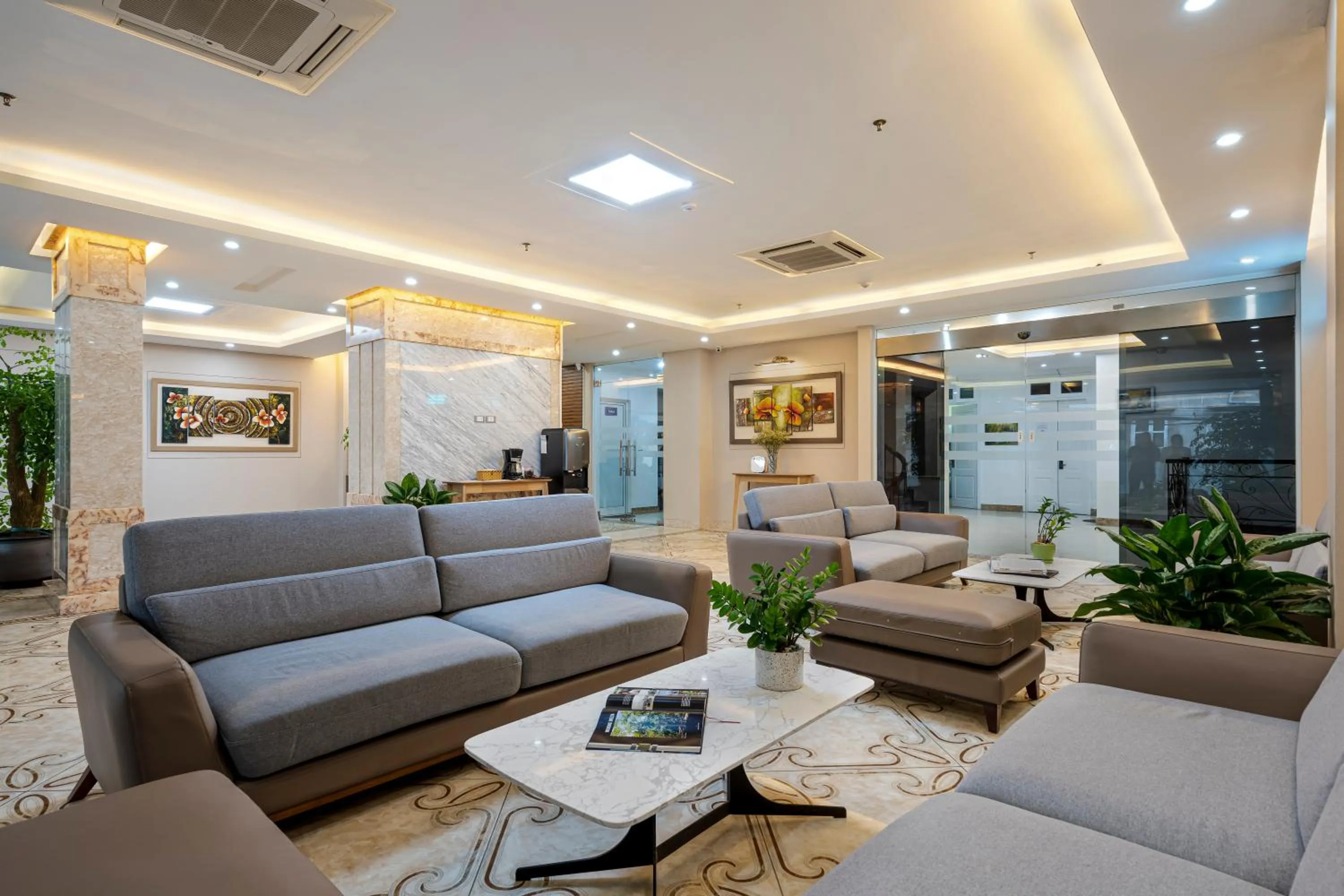 Lobby or reception in 그레이스 호텔 Grace Hotel & Residence