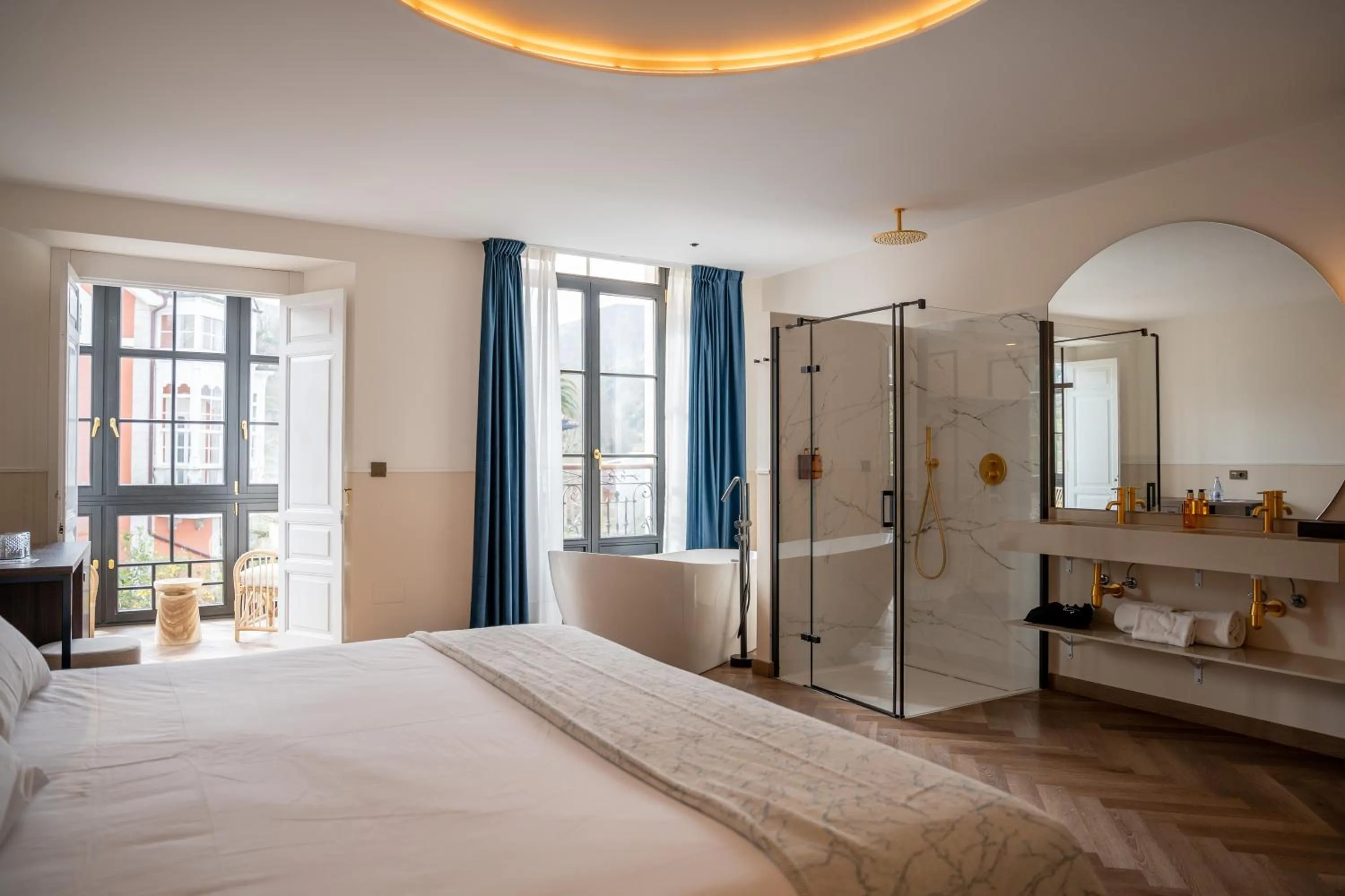 Bathroom, Bed in Hotel Boutique Las Indianas
