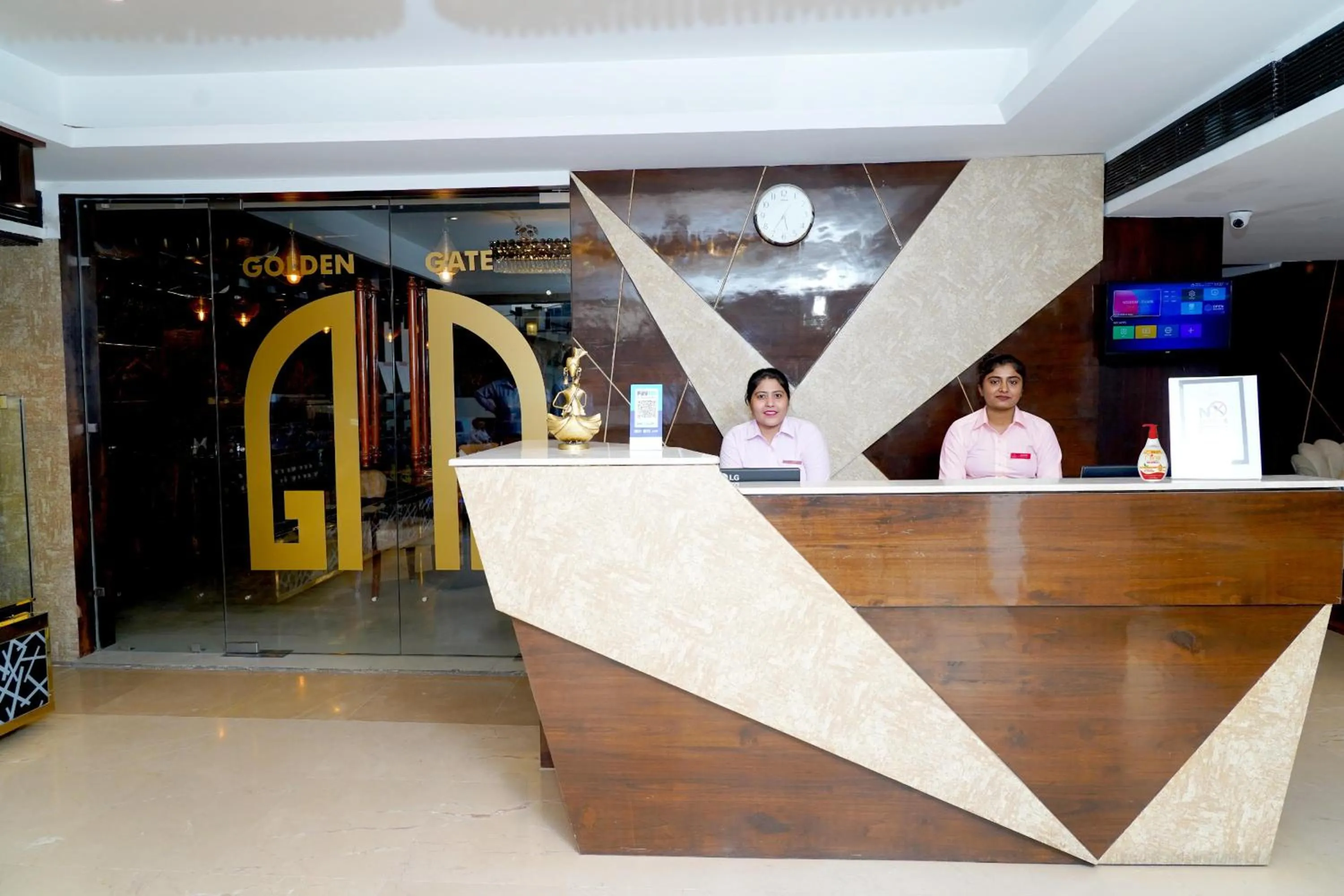 People in Keyon By Kumar