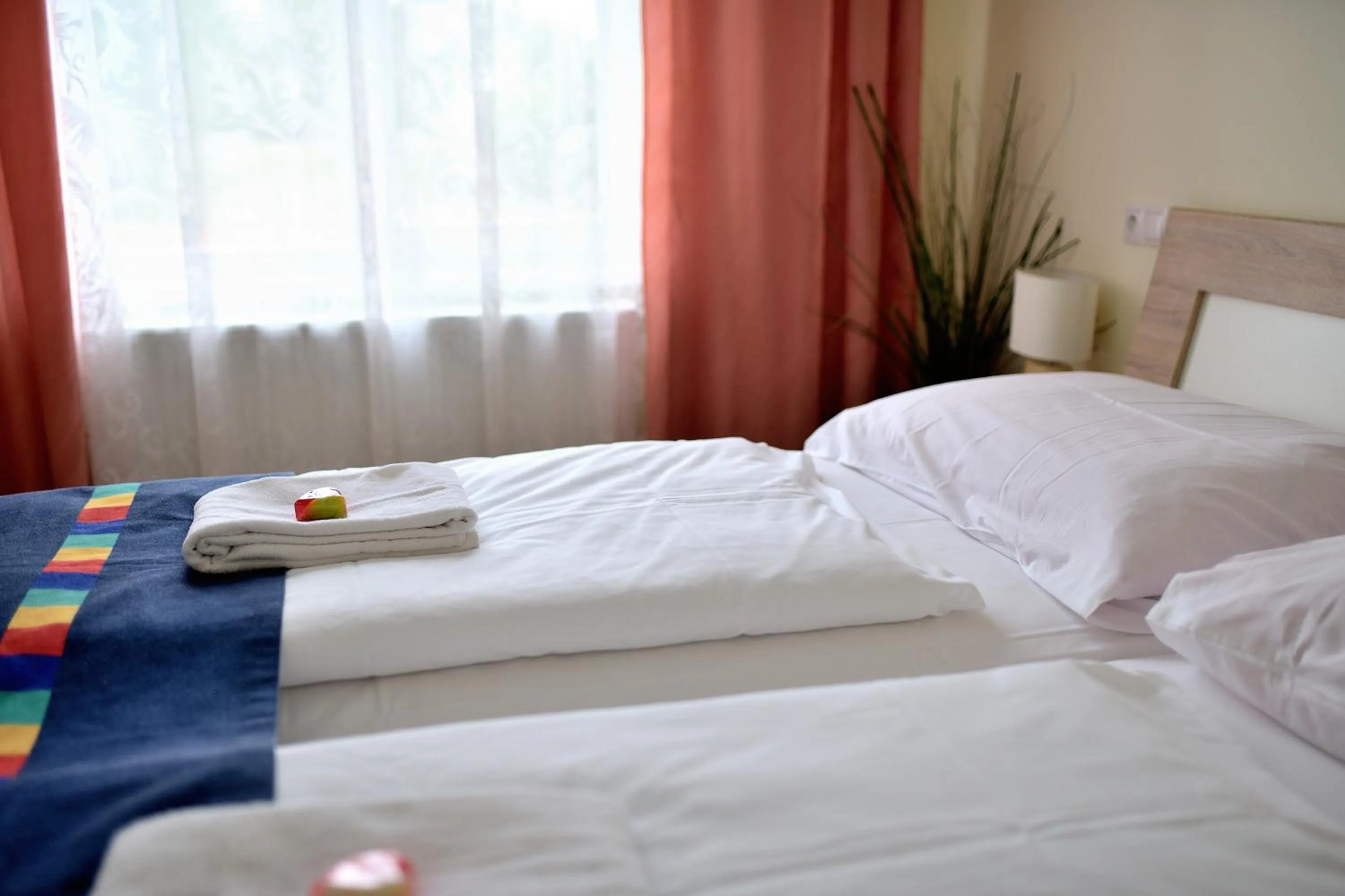 Photo of the whole room, Bed in Hotel KOREKT