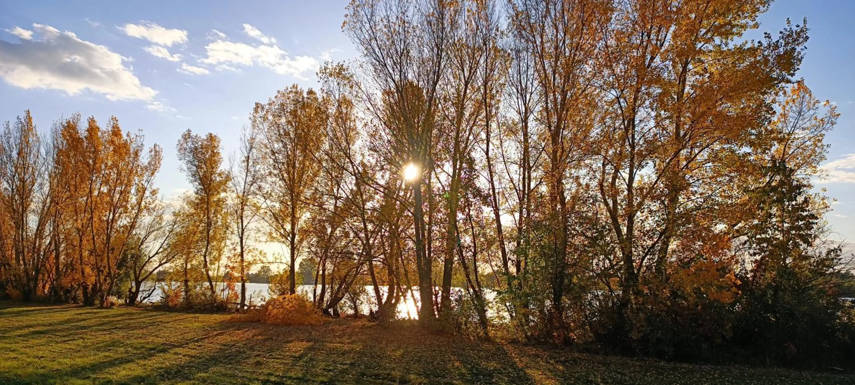 Lake view in Hotel KOREKT