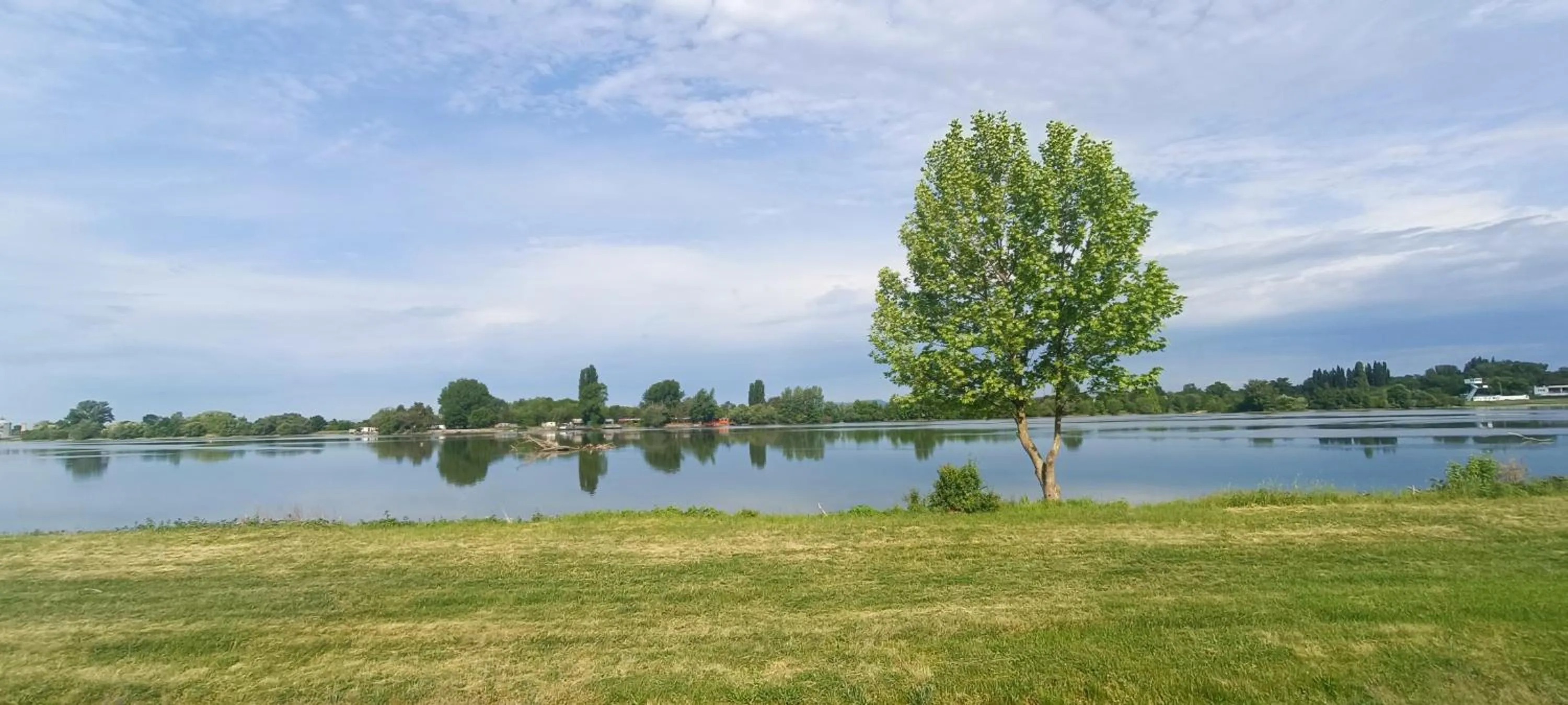 Lake view in Hotel KOREKT