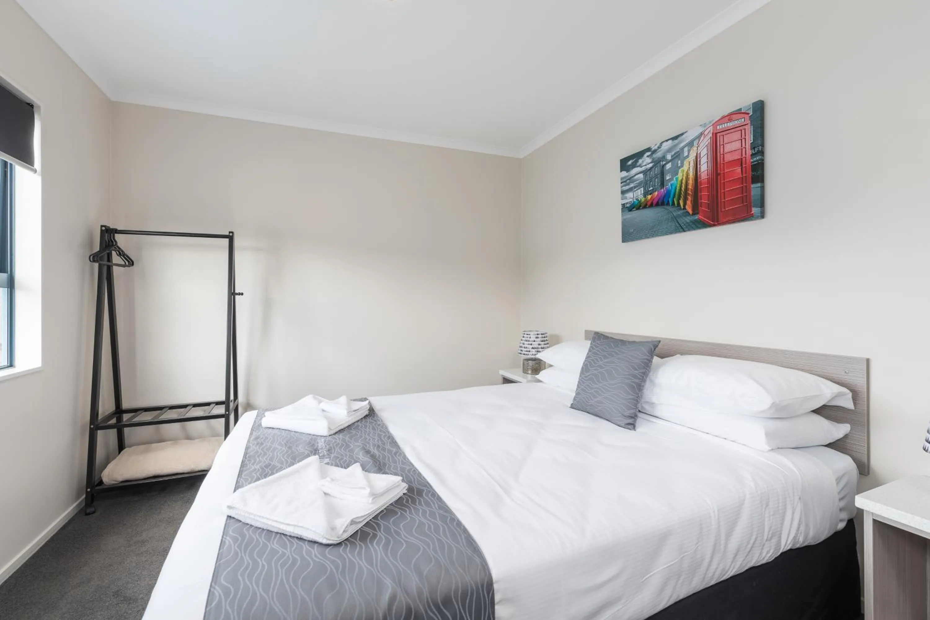 Bedroom, Bed in Matakana Motel