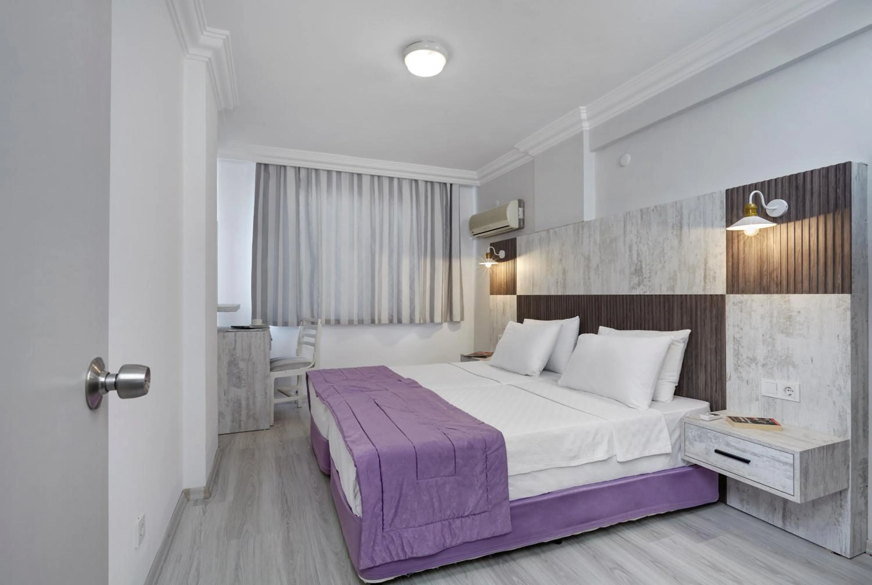 Photo of the whole room, Bed in Hotel Billurcu