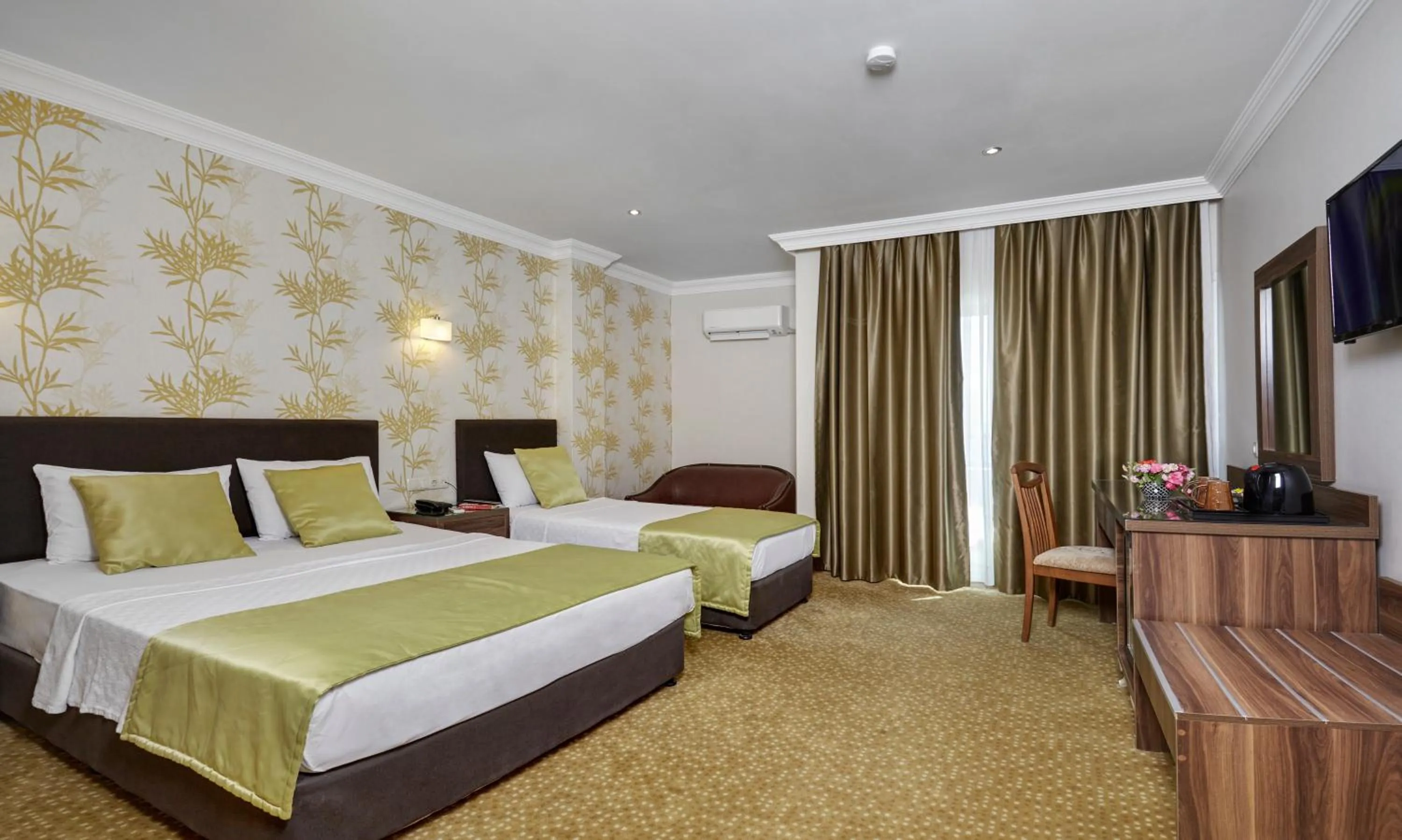 Bed in Hotel Billurcu