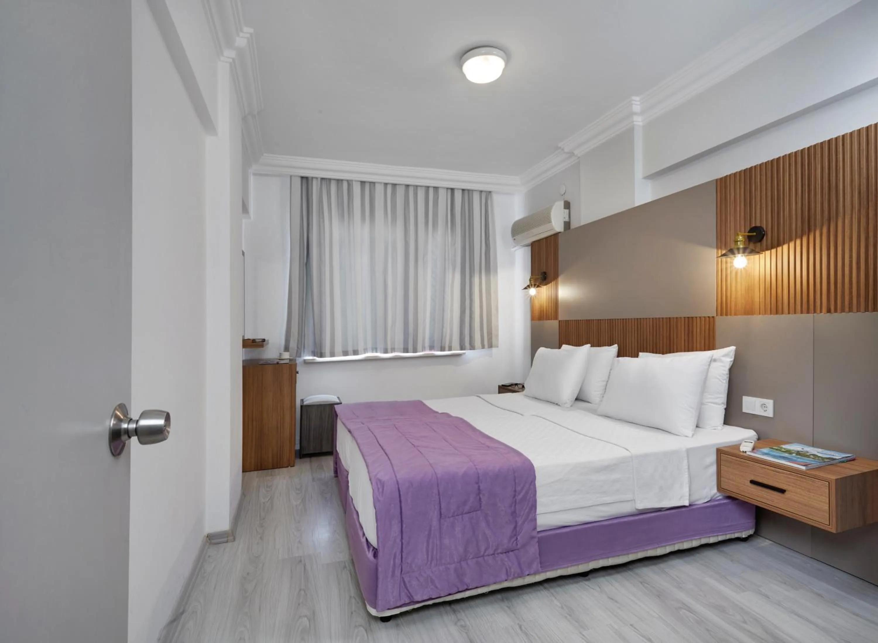 Photo of the whole room, Bed in Hotel Billurcu