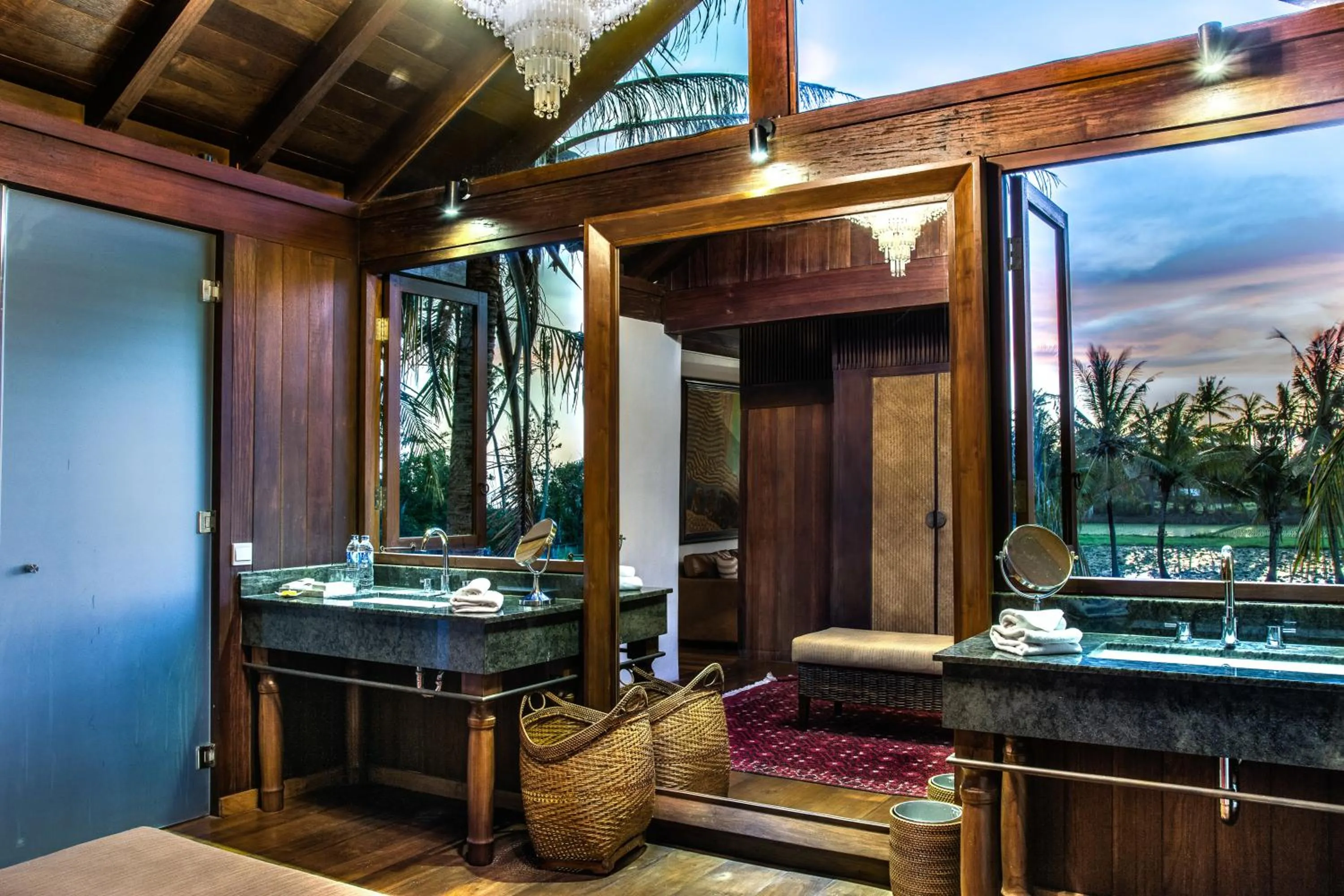 Decorative detail in Jeeva Saba Bali