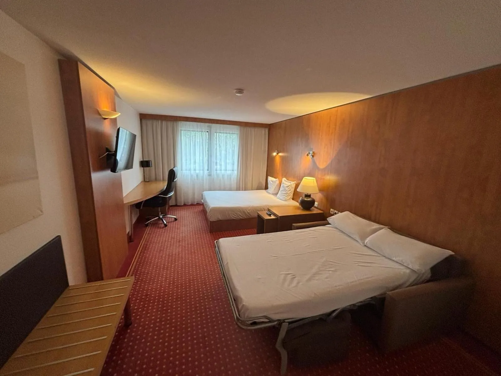 Bedroom, Bed in CERISE Bordeaux Mérignac Aéroport