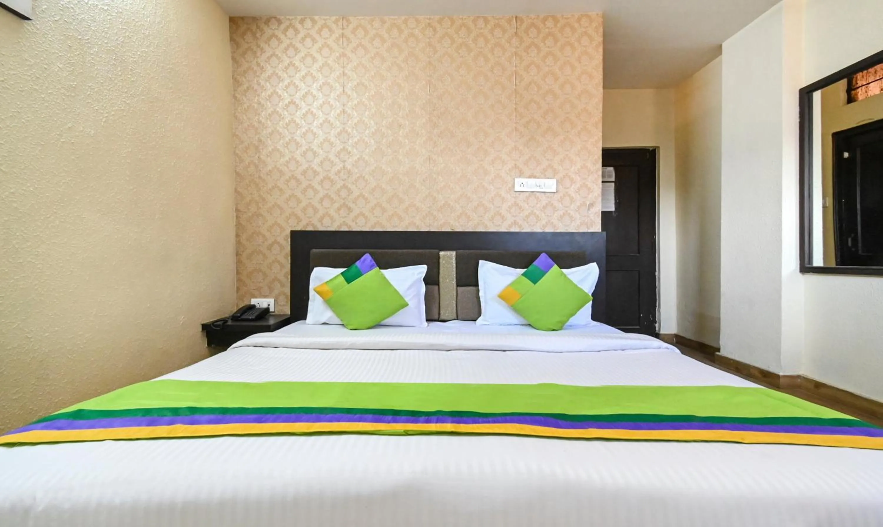 Bedroom, Bed in Treebo Siddharth