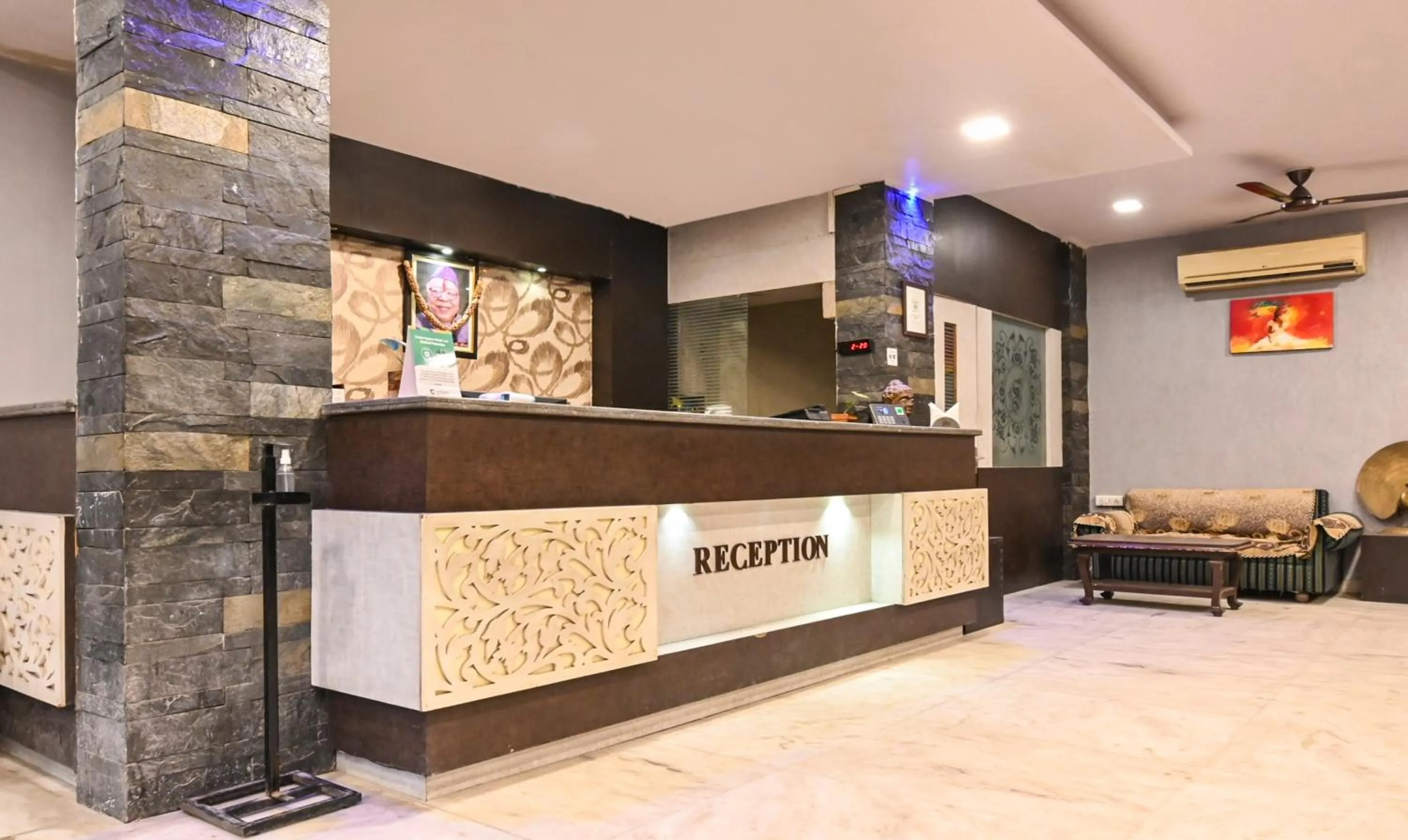 Lobby or reception in Treebo Siddharth