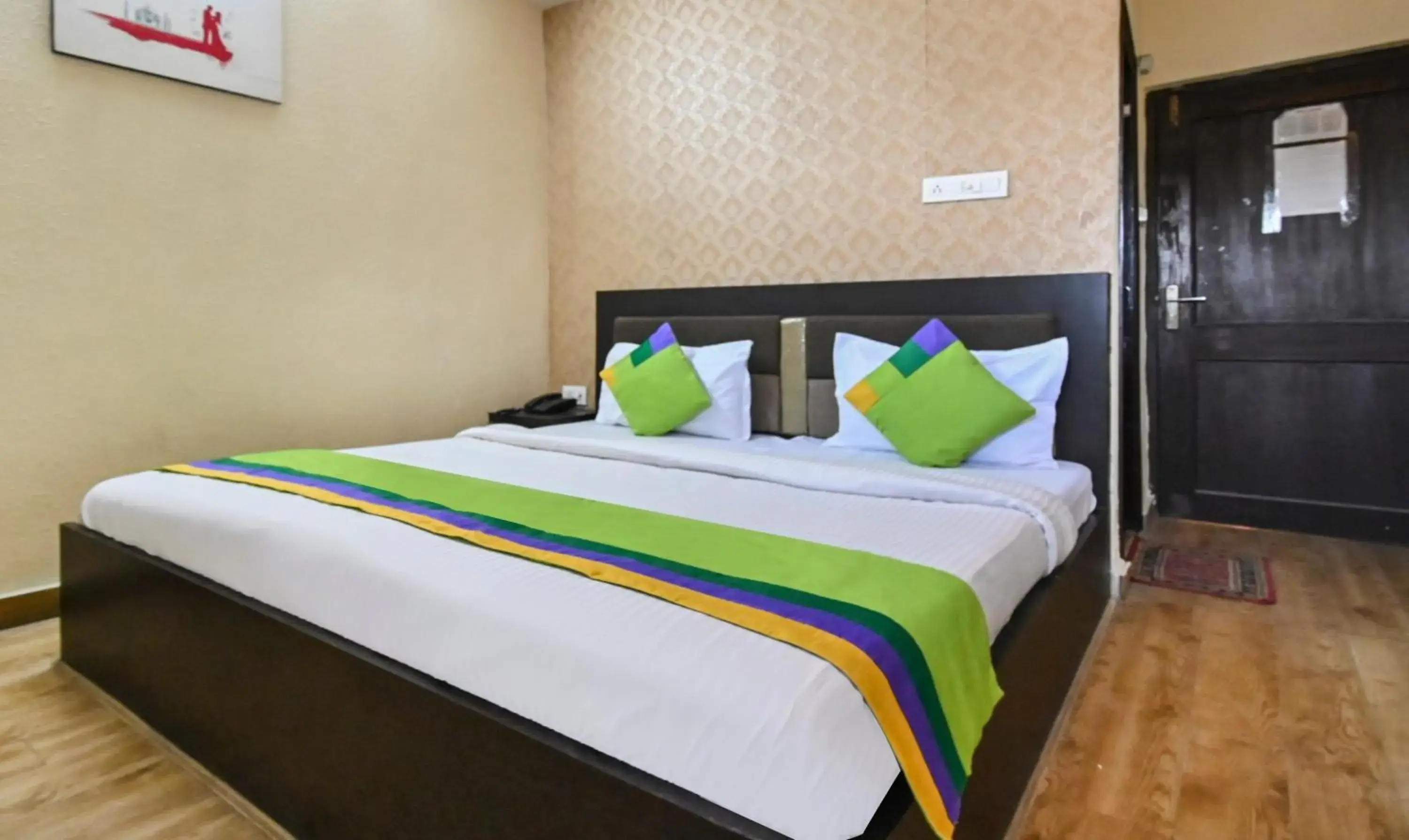 Double Room - single occupancy in Treebo Siddharth Double Room - single occupancy in Treebo Siddharth