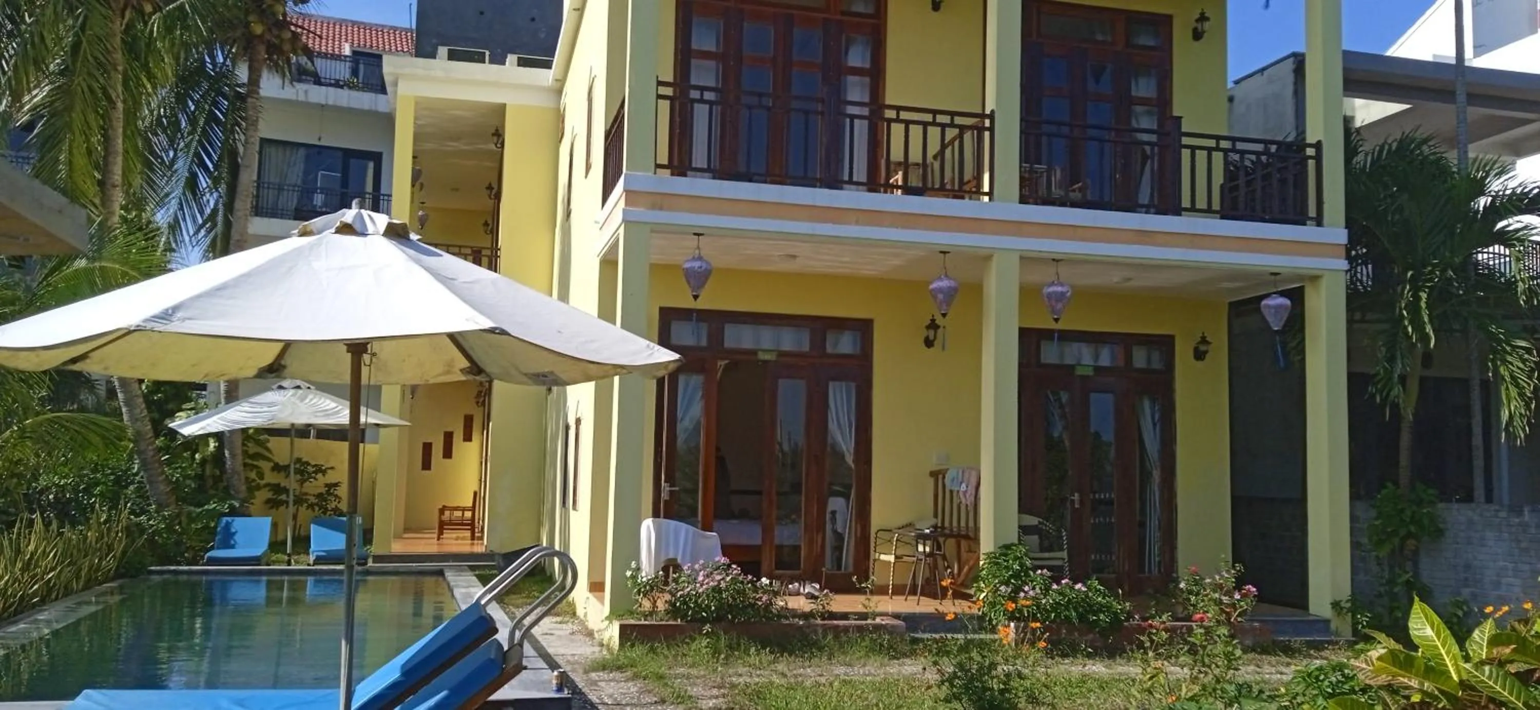 Property building in Lakeview Villa Homestay
