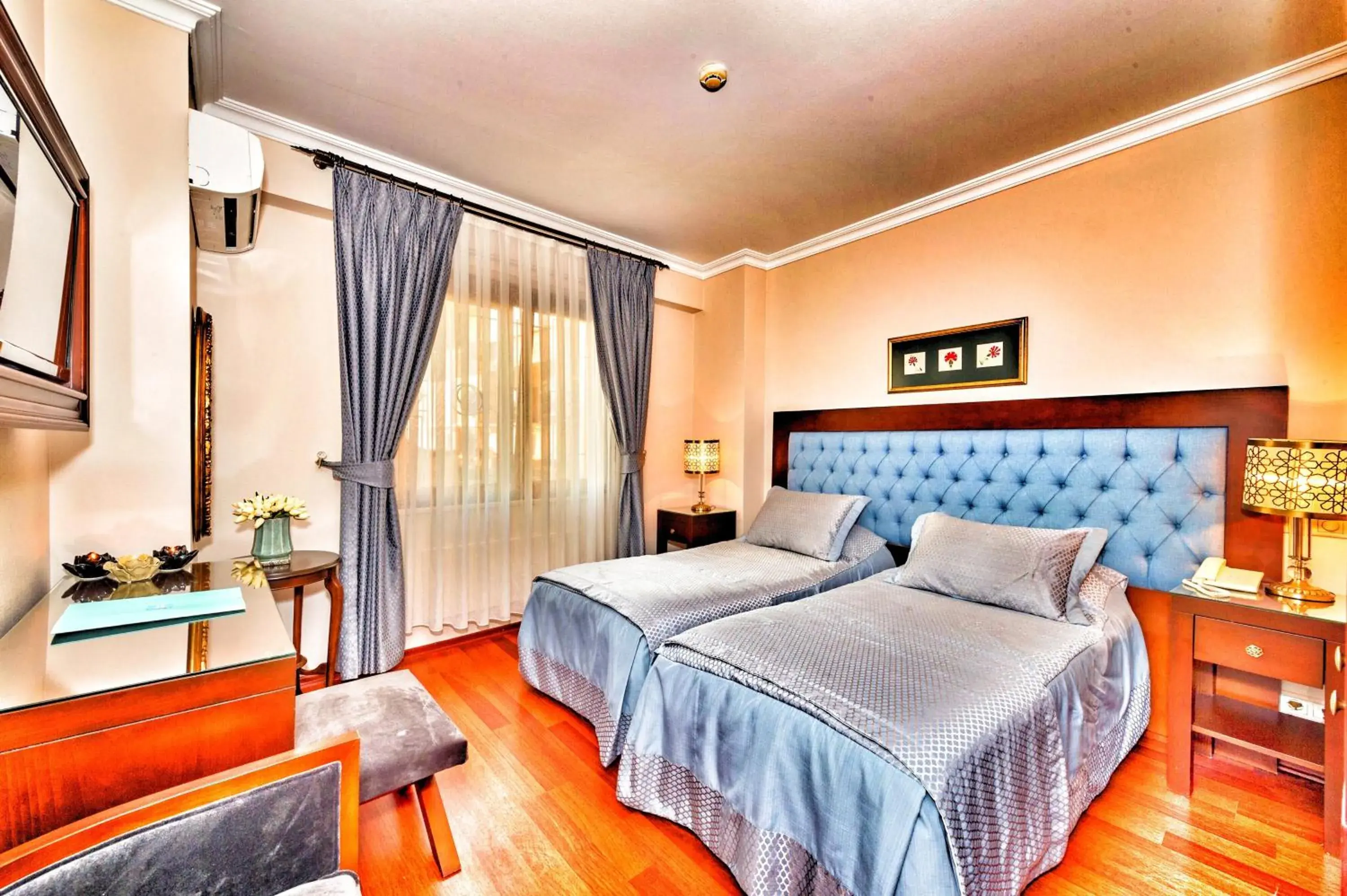 Double or Twin Room in Hotel Daphne Double or Twin Room in Hotel Daphne