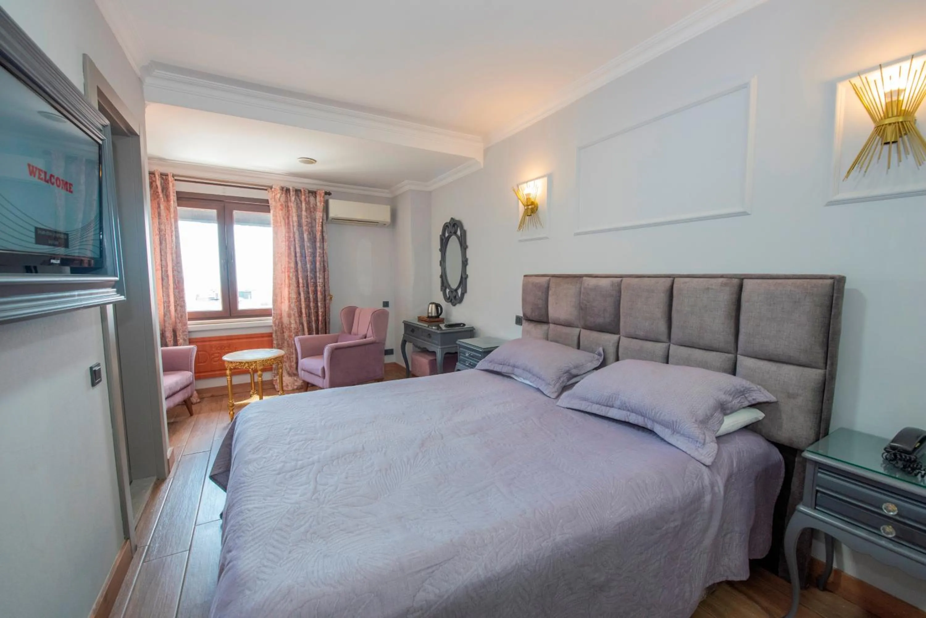 Photo of the whole room, Bed in Hotel Daphne