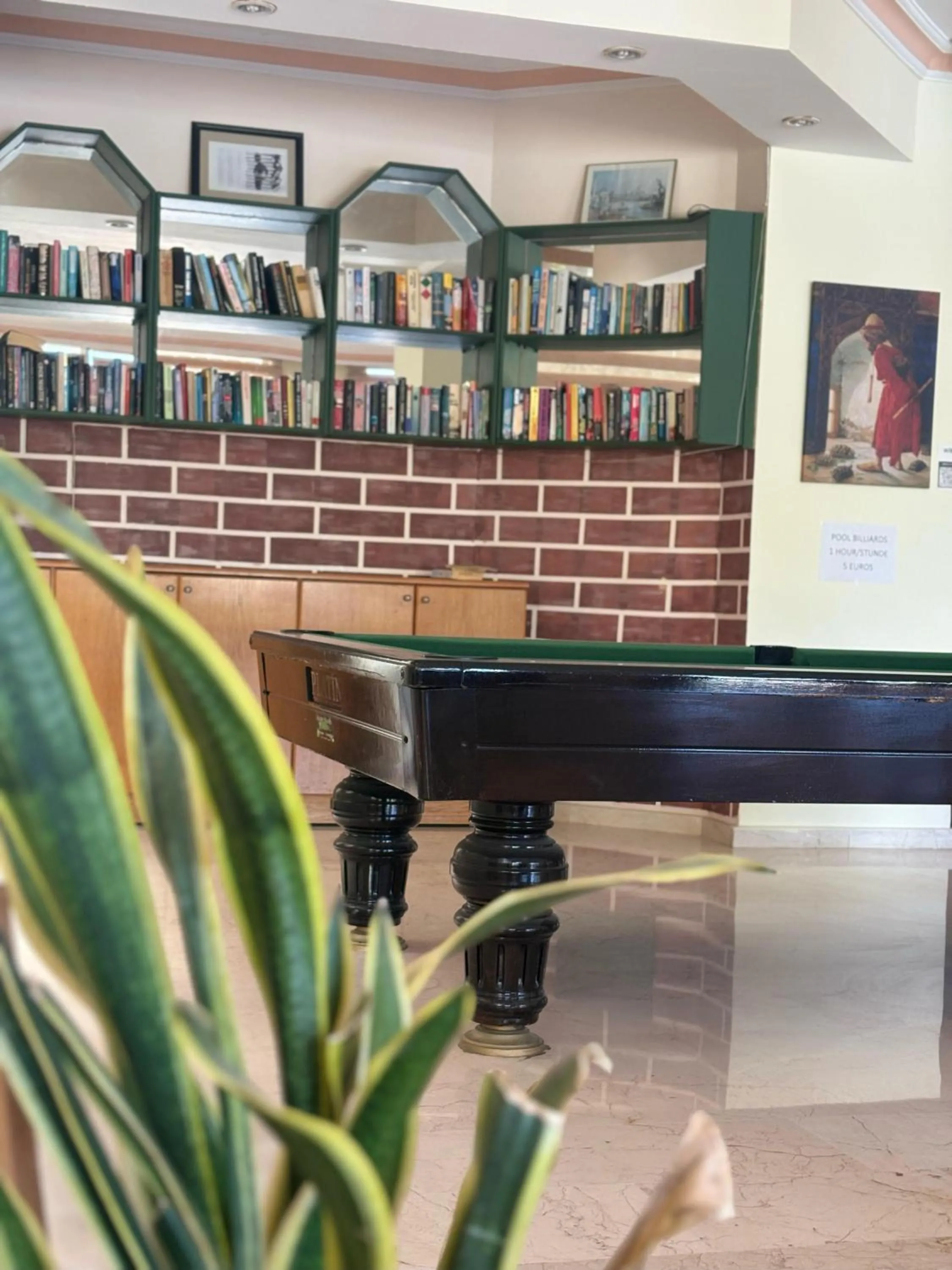 Billiard in Miray Hotel Kleopatra