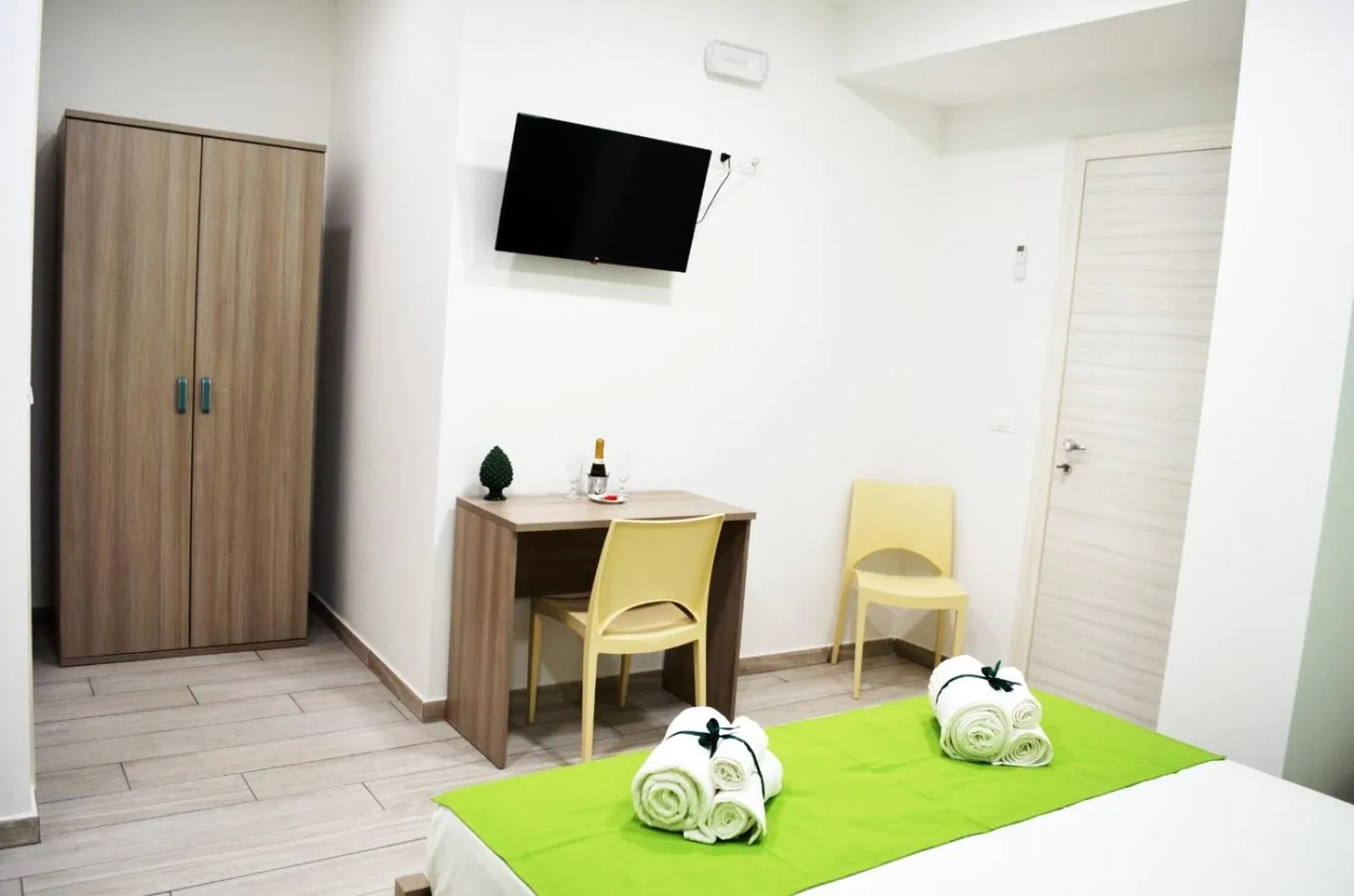 TV and multimedia in B&B Casa Canali