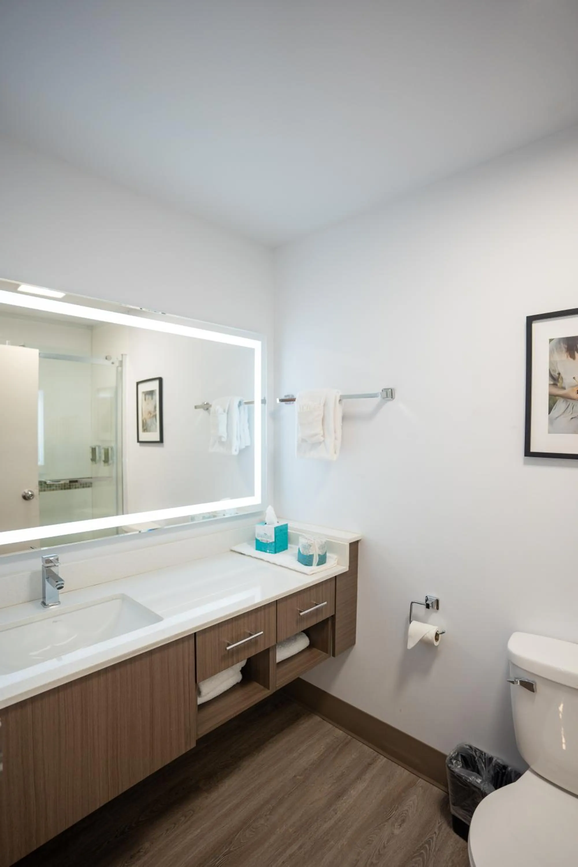 Shower in Glengarry Extended Stays