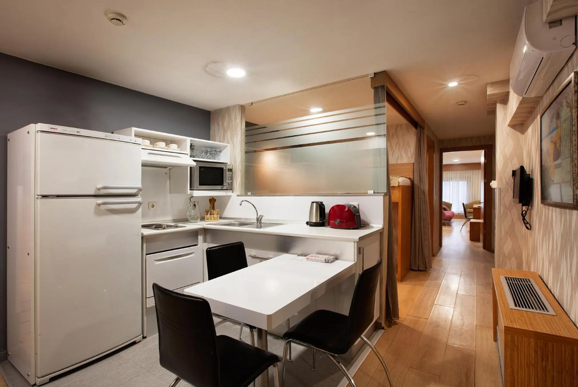 Kitchen or kitchenette in Gallery Residence & Hotel Nişantaşı