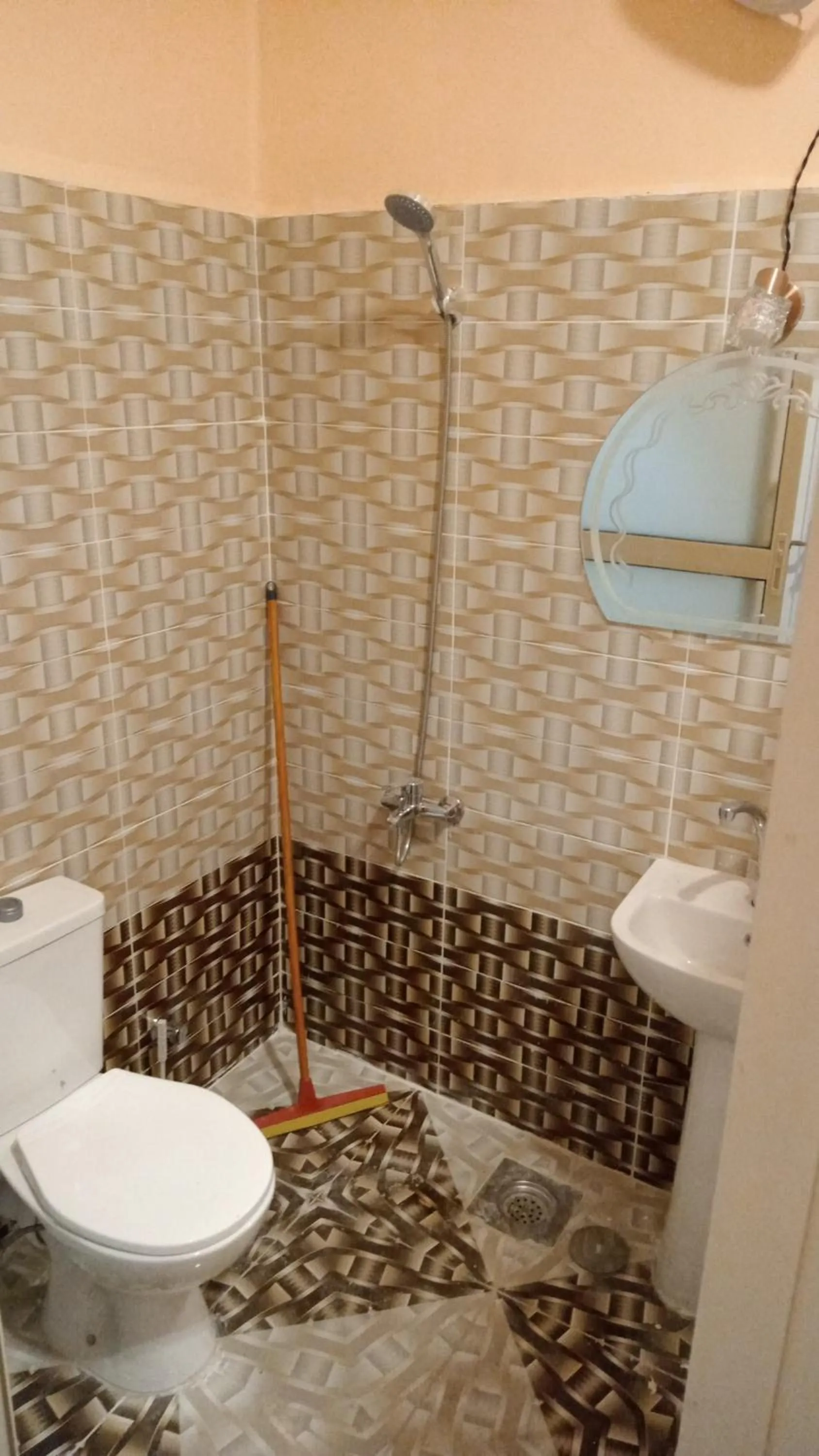 Toilet in New One Hotel