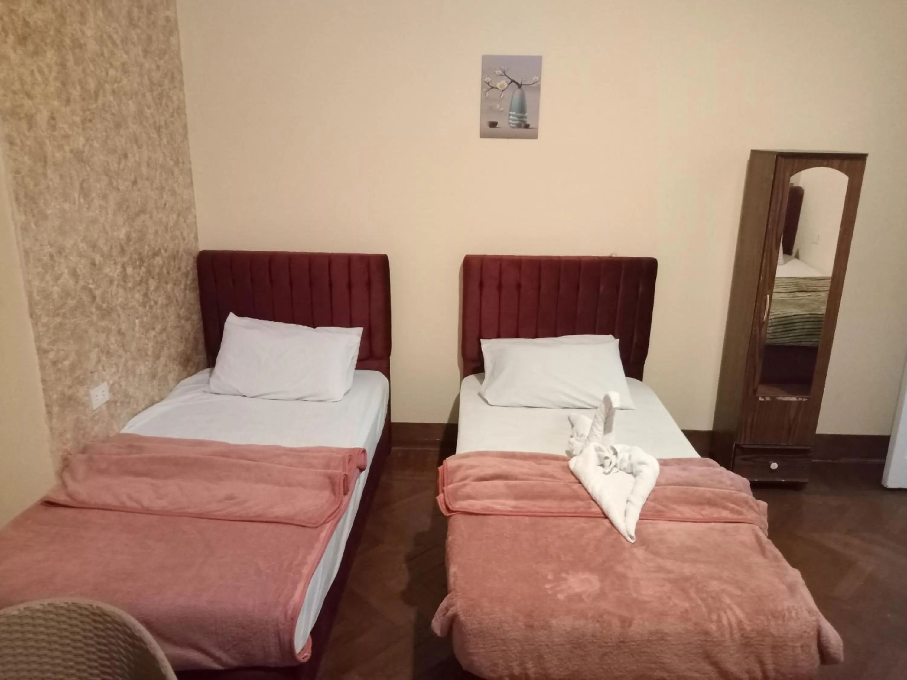 Photo of the whole room, Bed in New One Hotel