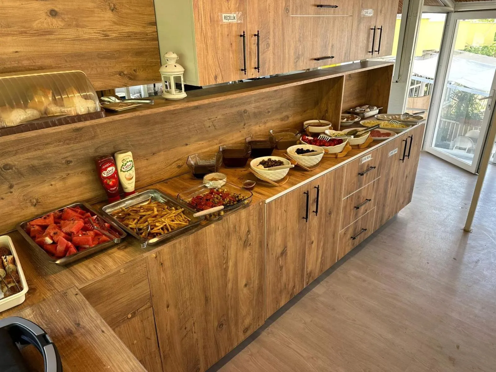 Buffet breakfast in FİNİKE SEVER OTEL