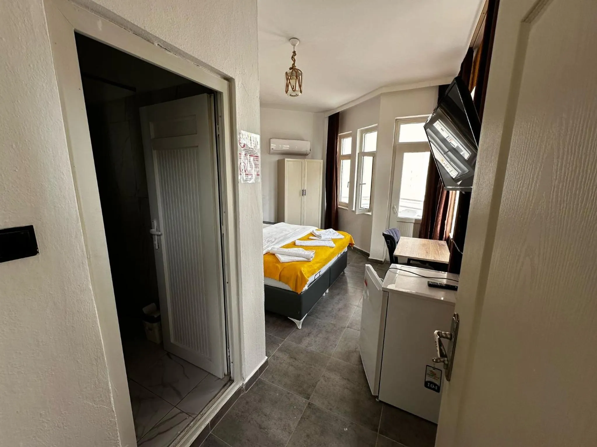 Photo of the whole room, Bed in FİNİKE SEVER OTEL